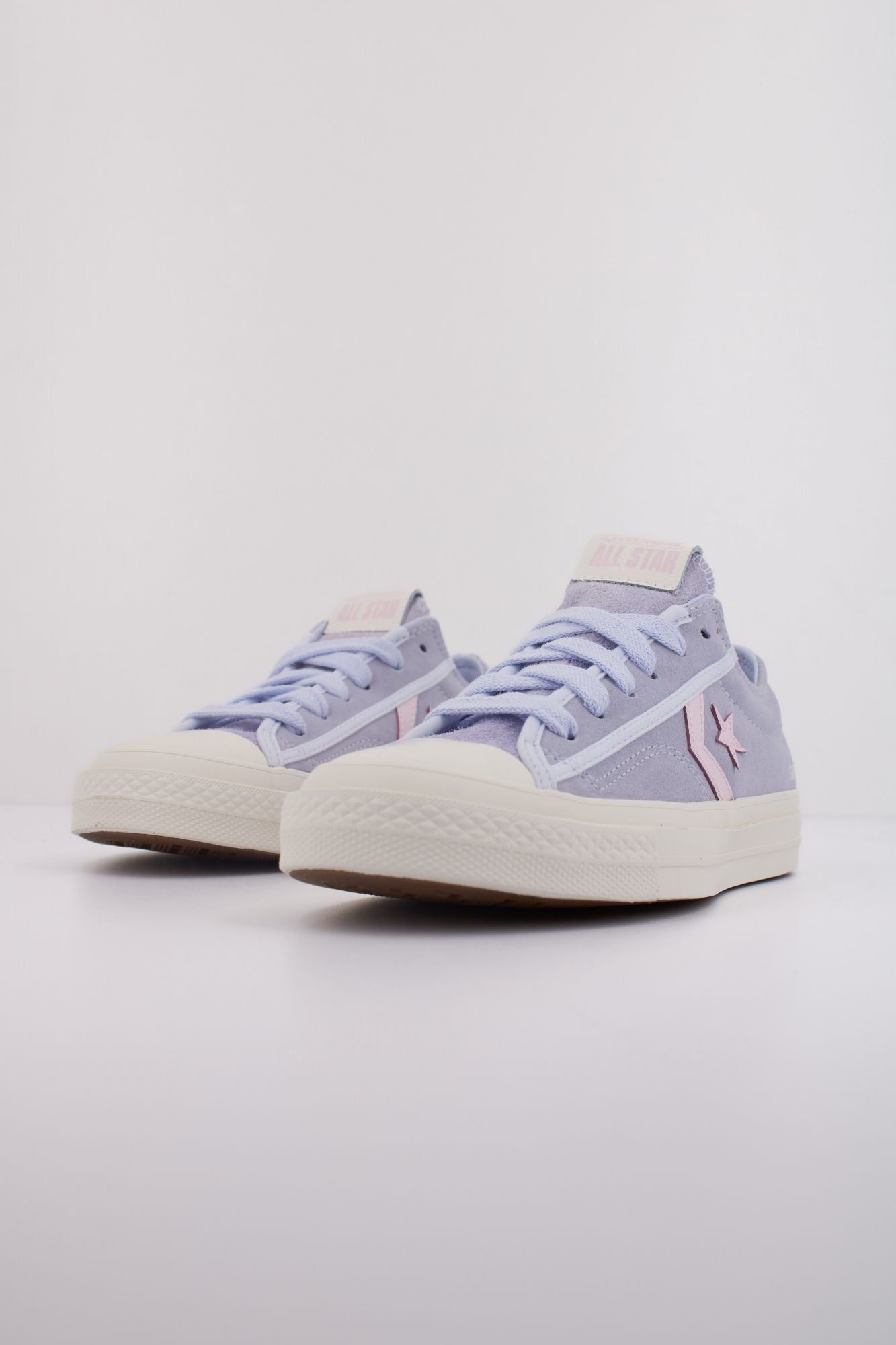 CONVERSE STAR PLAYER 76 SUEDE en color VIOLETA (2)