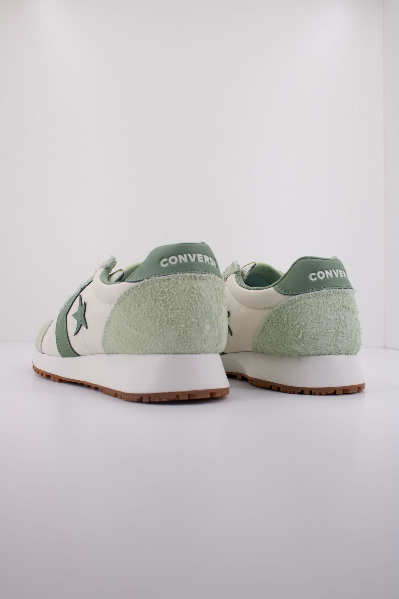 CONVERSE OMEGA TRAINER PASTEL en color VERDE (4)