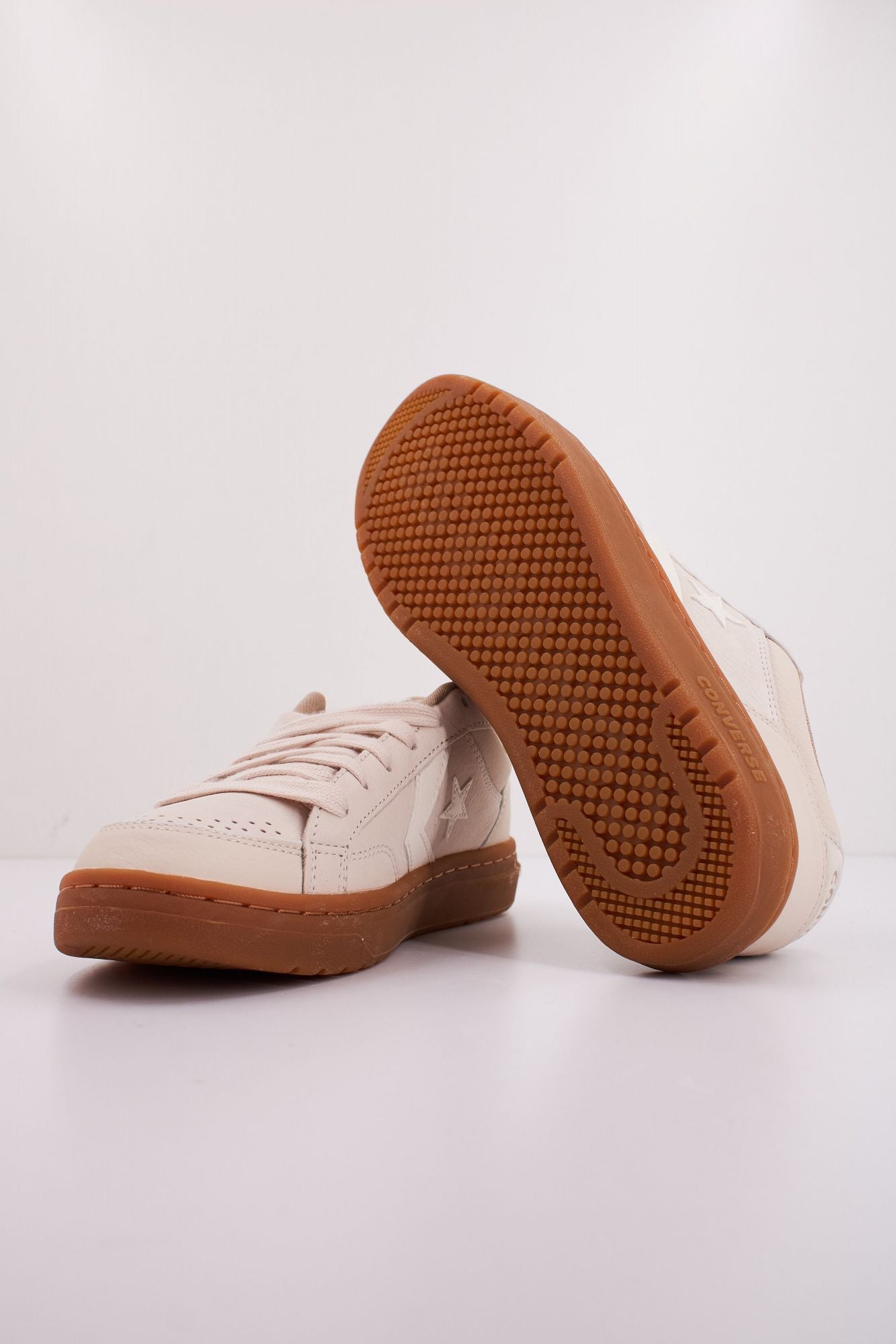 CONVERSE PRO BLAZE CLASSIC OX en color BEIS (5)