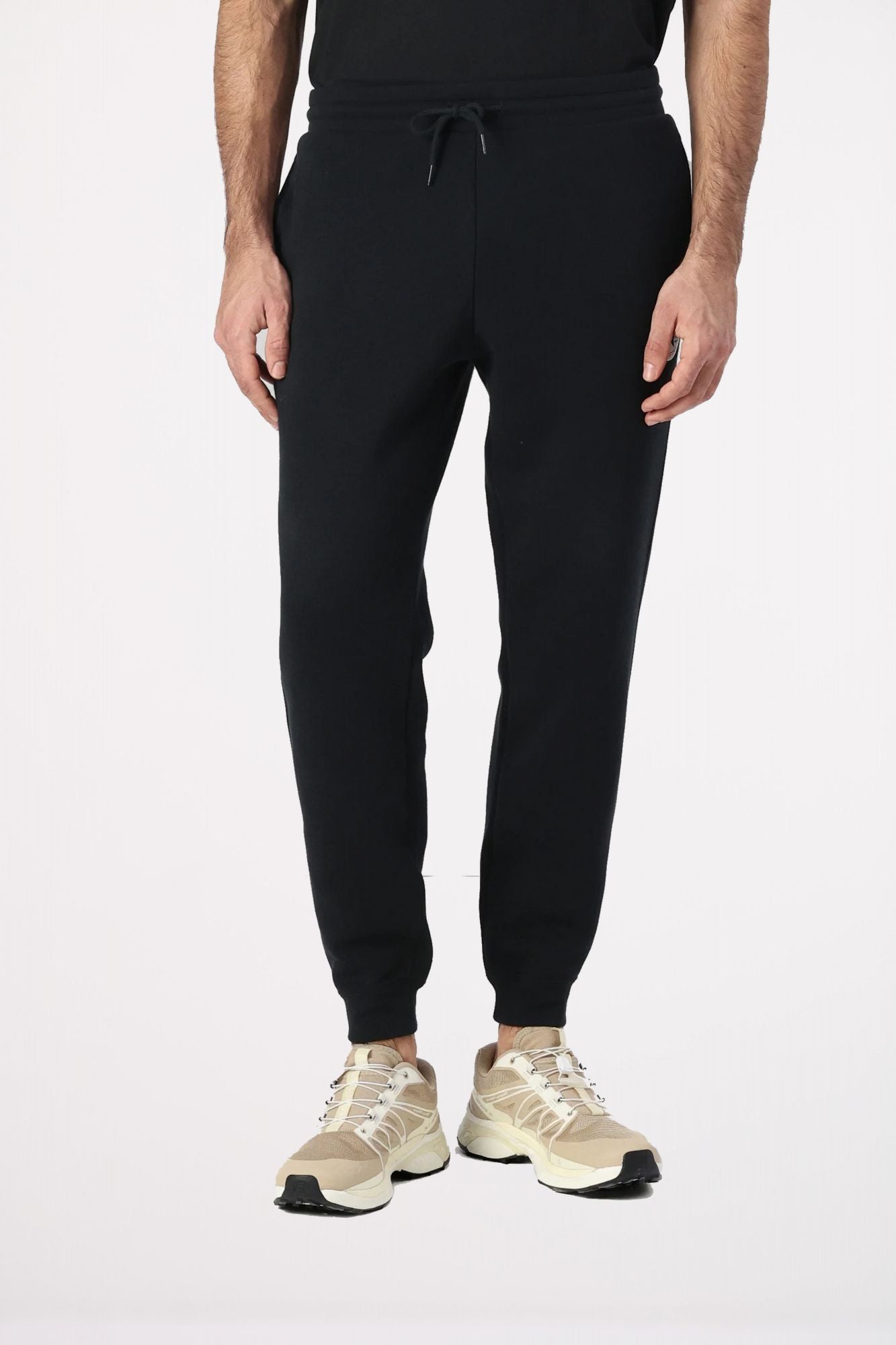 CONVERSE STANDARD FIT CHUCK TAYLOR PATCH PANTS UNISEX en color NEGRO (1)