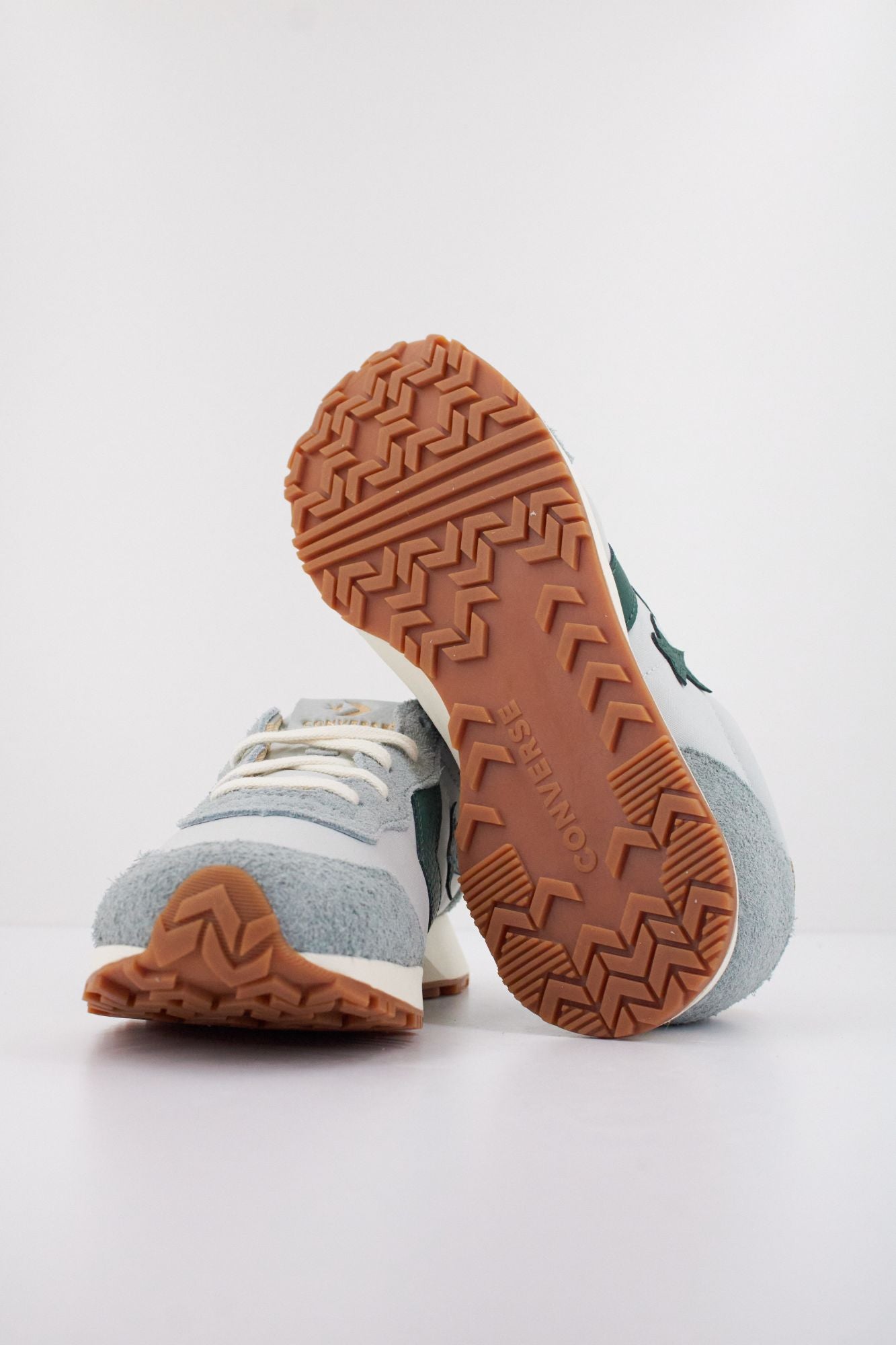 CONVERSE OMEGA TRAINER en color AZUL (5)