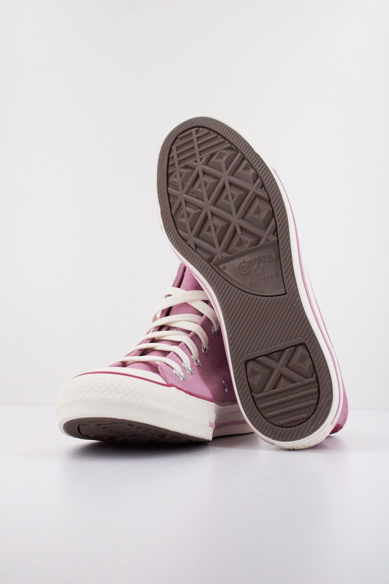 CONVERSE CHUCK TAYLOR ALL STAR CONTRAST SUEDE en color ROSA (5)