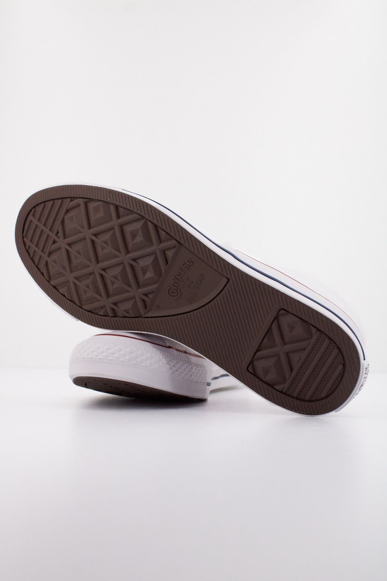 CONVERSE CHUCK TAYLOR ALL STAR MALDE en color BLANCO (5)