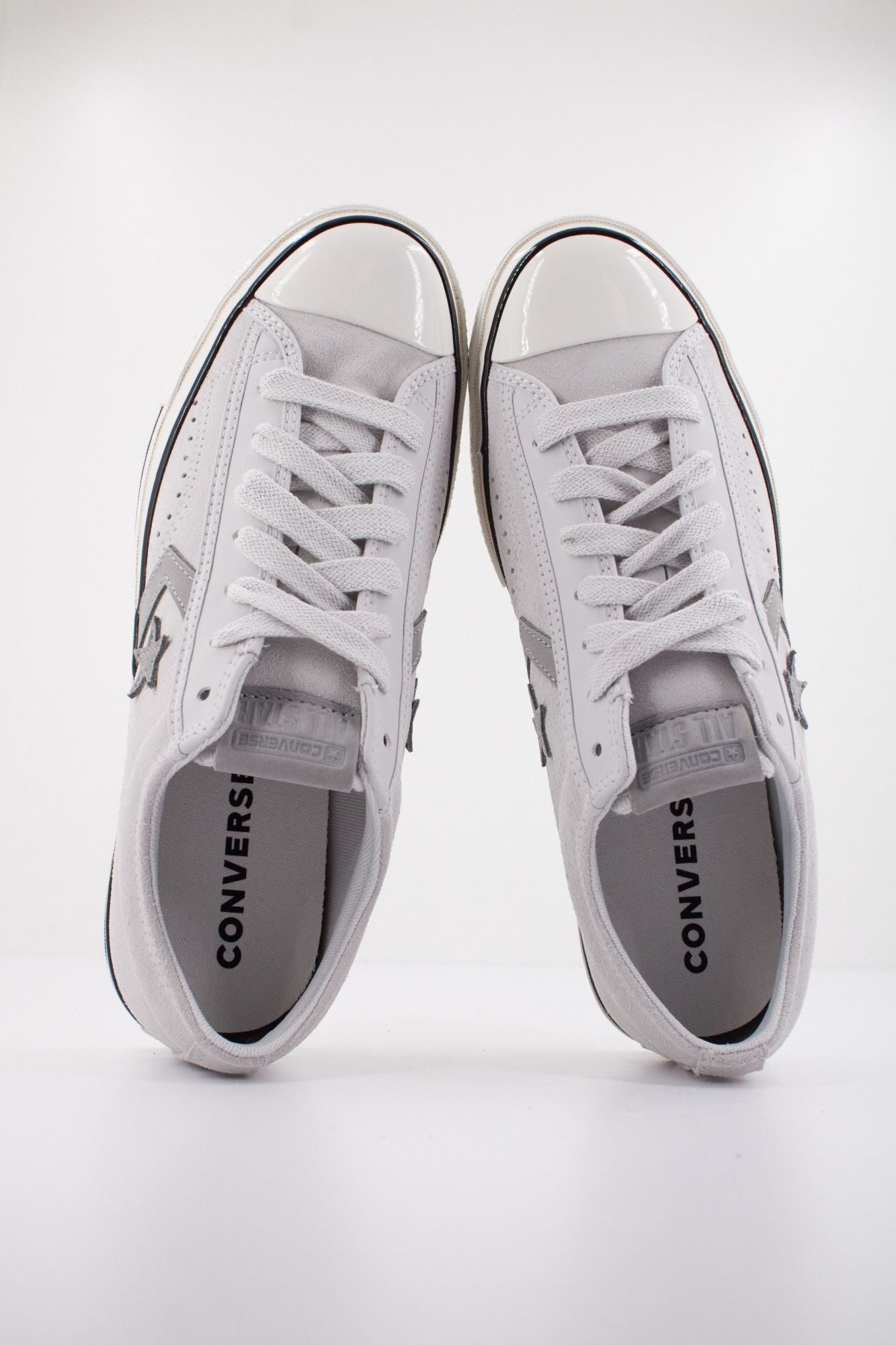 CONVERSE STAR PLAYER 76 SUEDE REMIX en color GRIS (3)