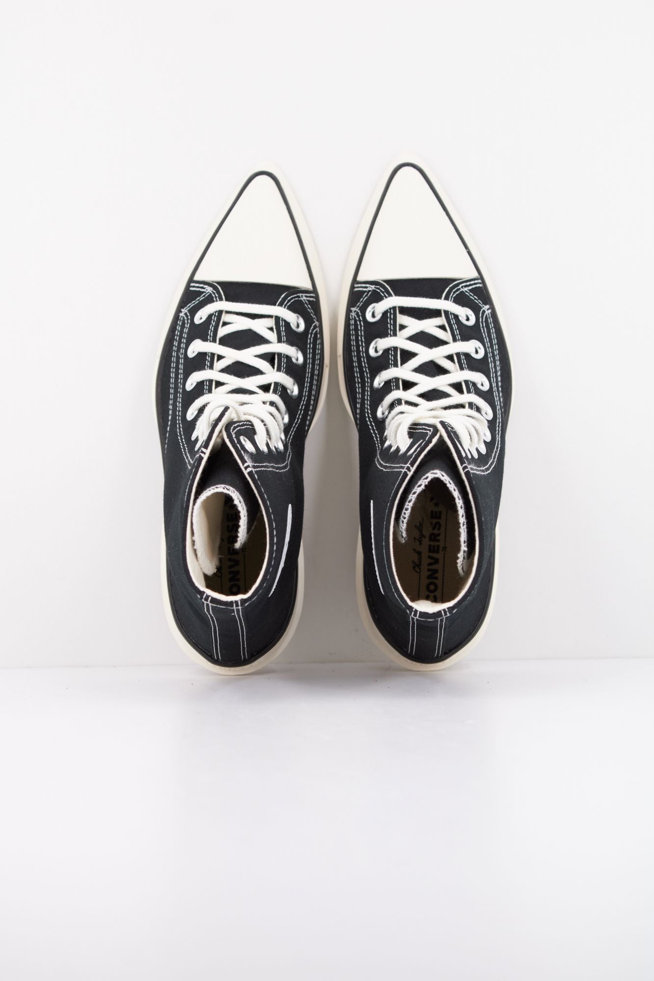 CONVERSE CHUCK 70 DE LUXE POINTED HI en color NEGRO (5)