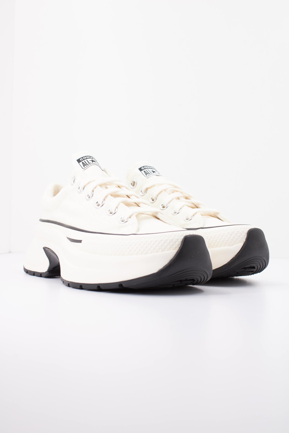 CONVERSE RUN STAR CRUSH OX en color BLANCO (2)