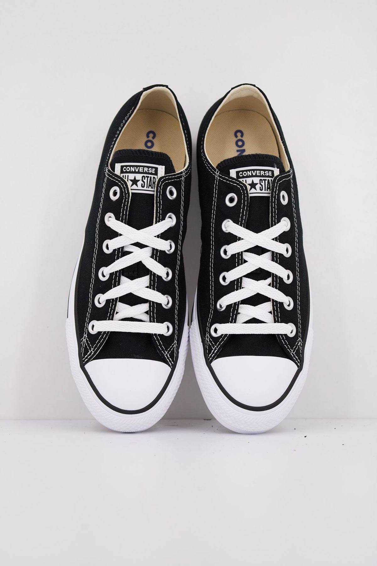 CONVERSE CHUCK TAYLOR ALL STAR OX M9166C en color NEGRO (3)