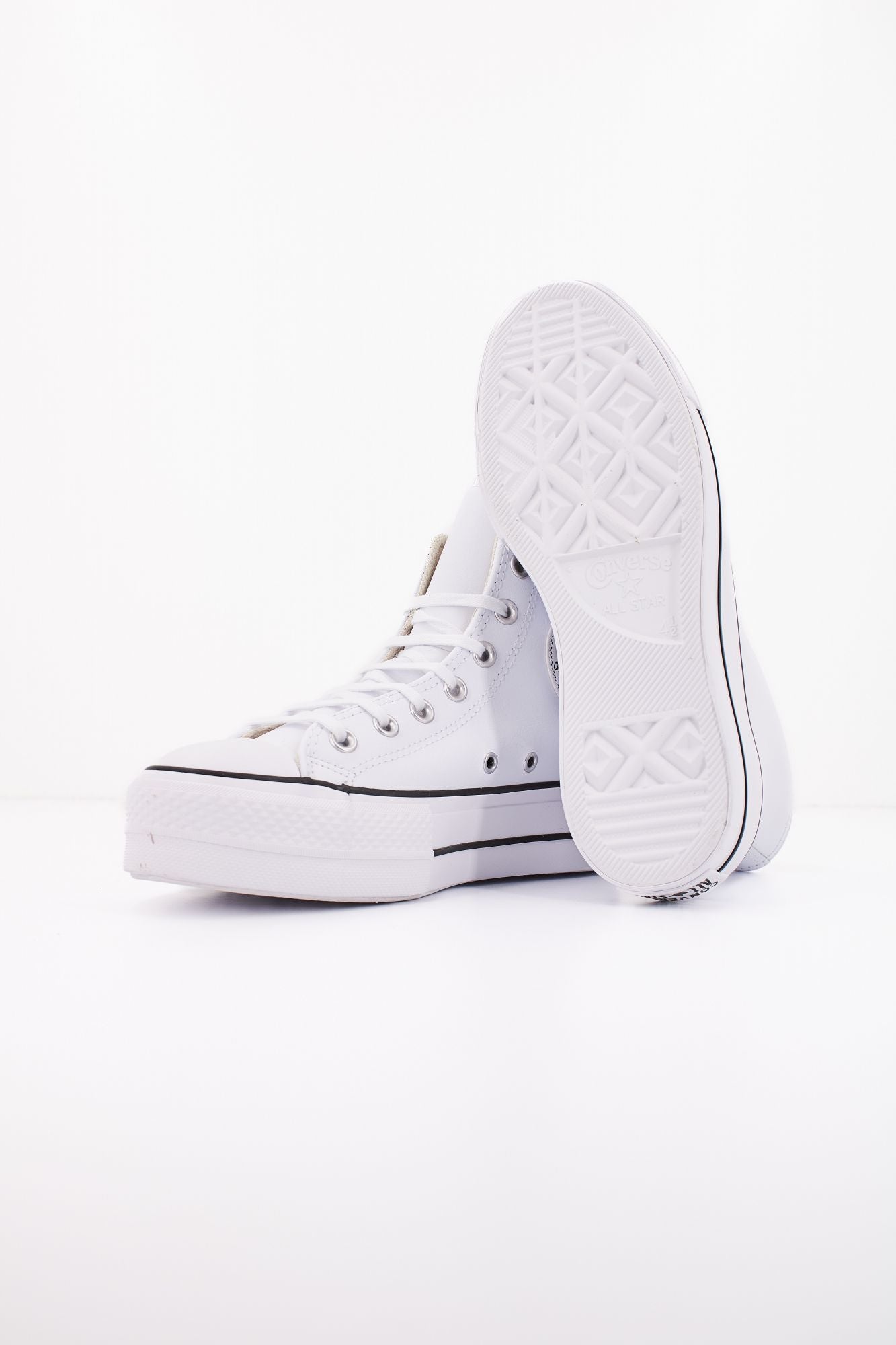 CONVERSE CHUCK TAYLOR ALL STAR PLATFORM LEATHER en color BLANCO (4)