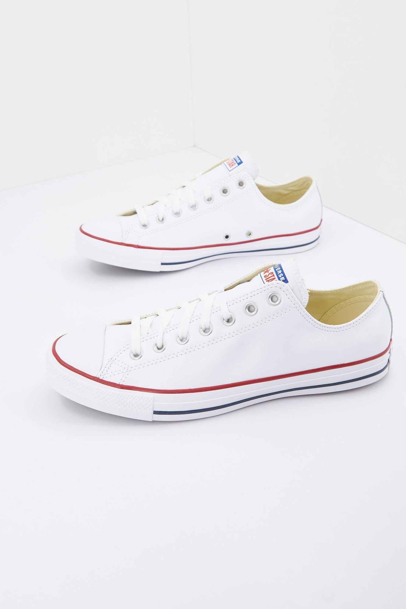 CONVERSE CHUCK TAYLOR ALL STAR en color BLANCO (1)