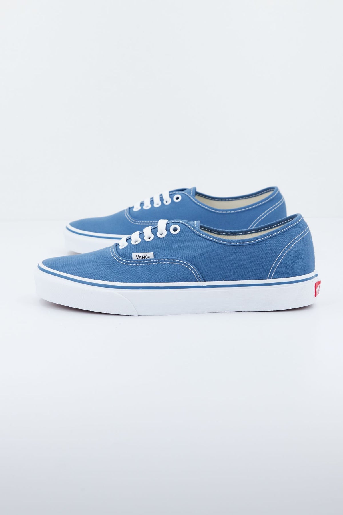 VANS AUTHENTIC VN000EE3NVY1 en color AZUL (1)