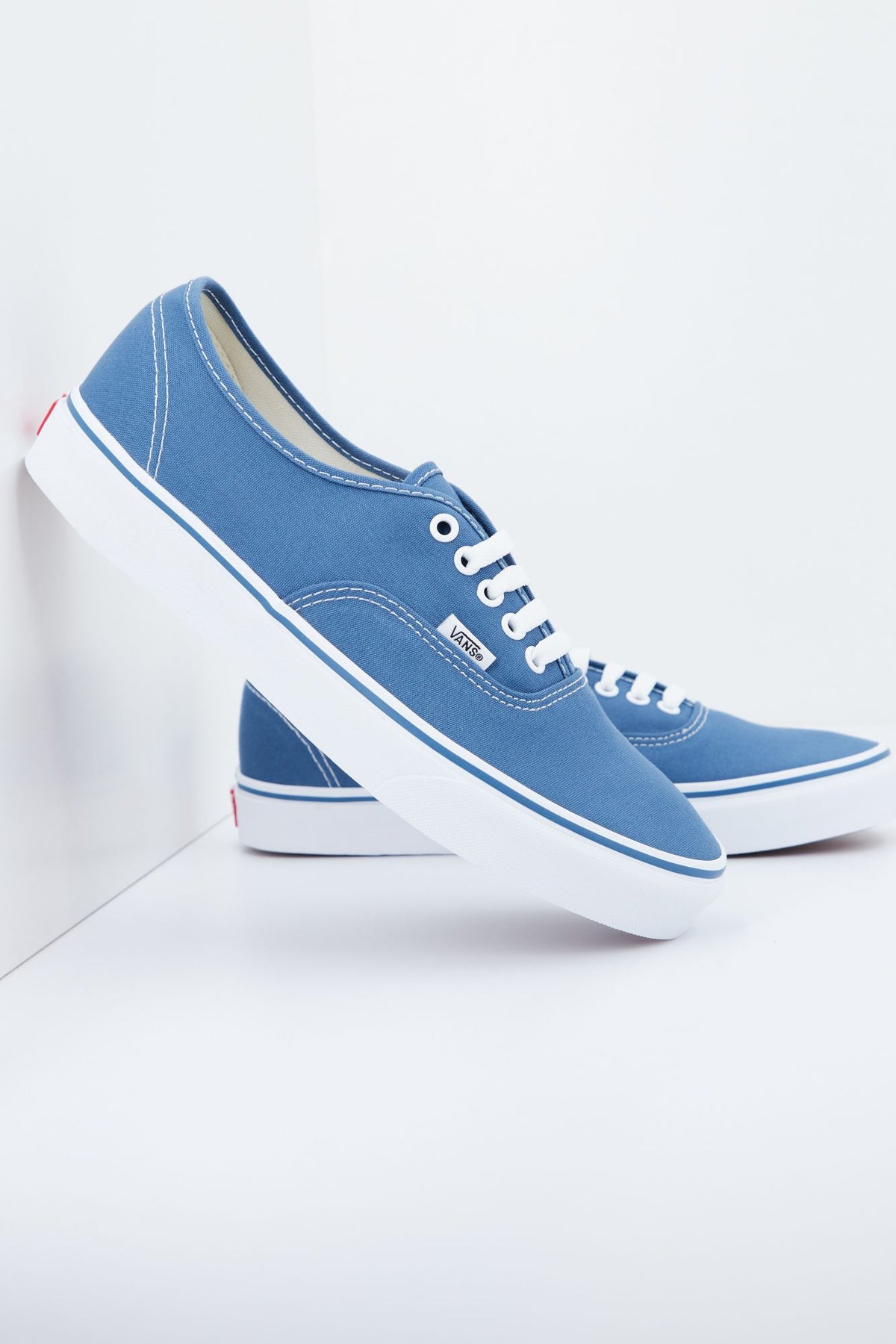 VANS AUTHENTIC VN000EE3NVY1 en color AZUL (2)