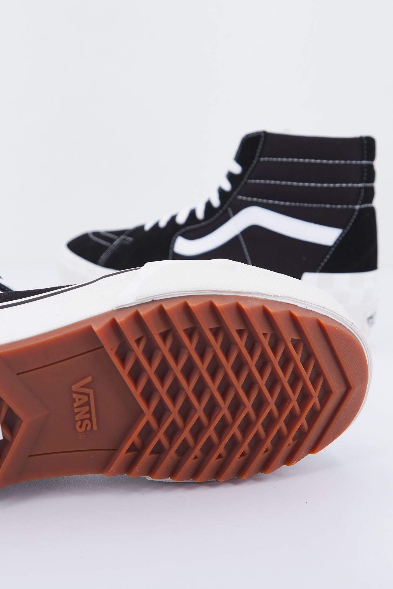 VANS UA SK8-HI STACKED HI en color NEGRO (5)
