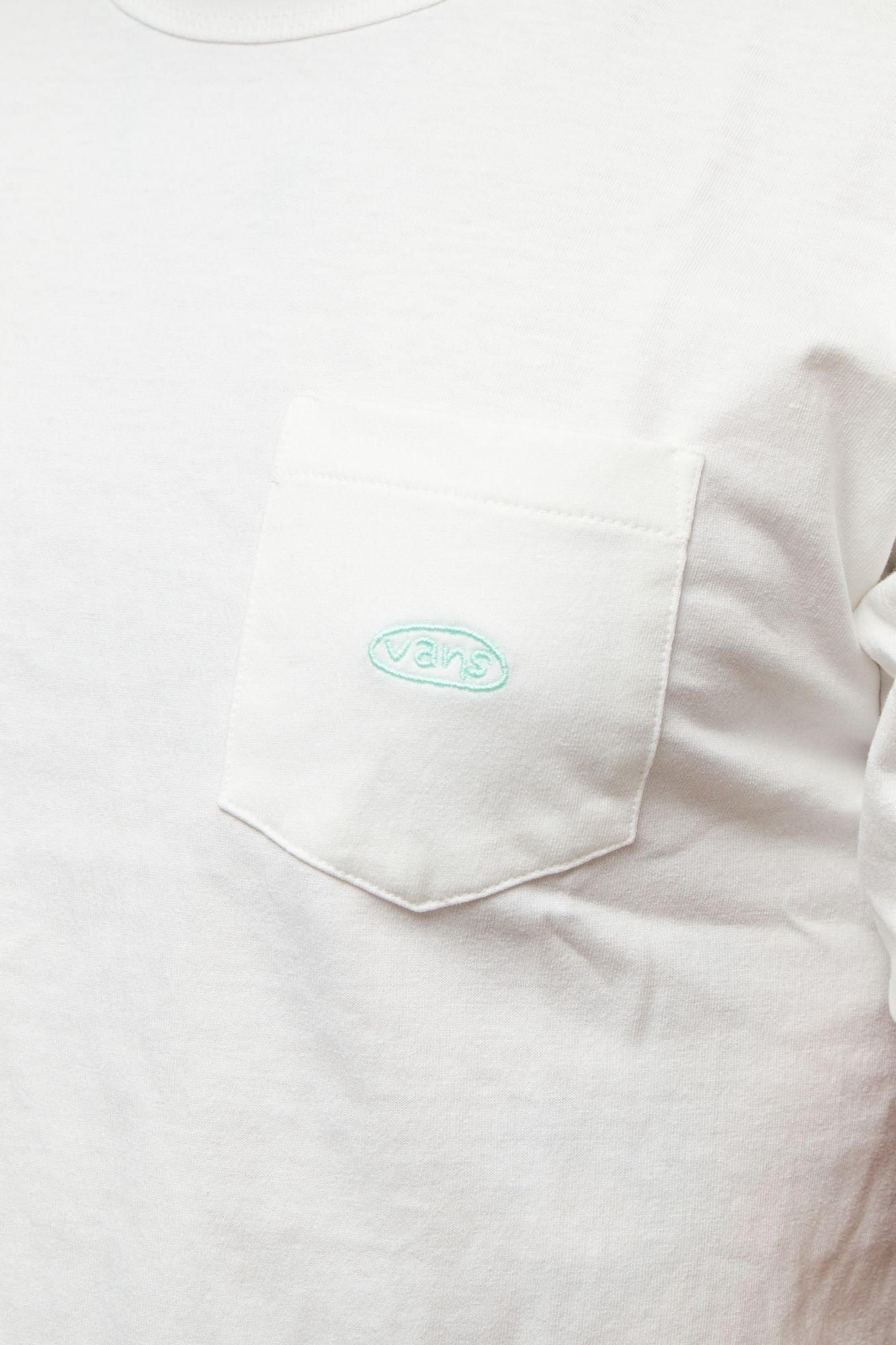 VANS COLOR MULTIPLIER PKT OFF THE WALL TEE en color BLANCO (4)