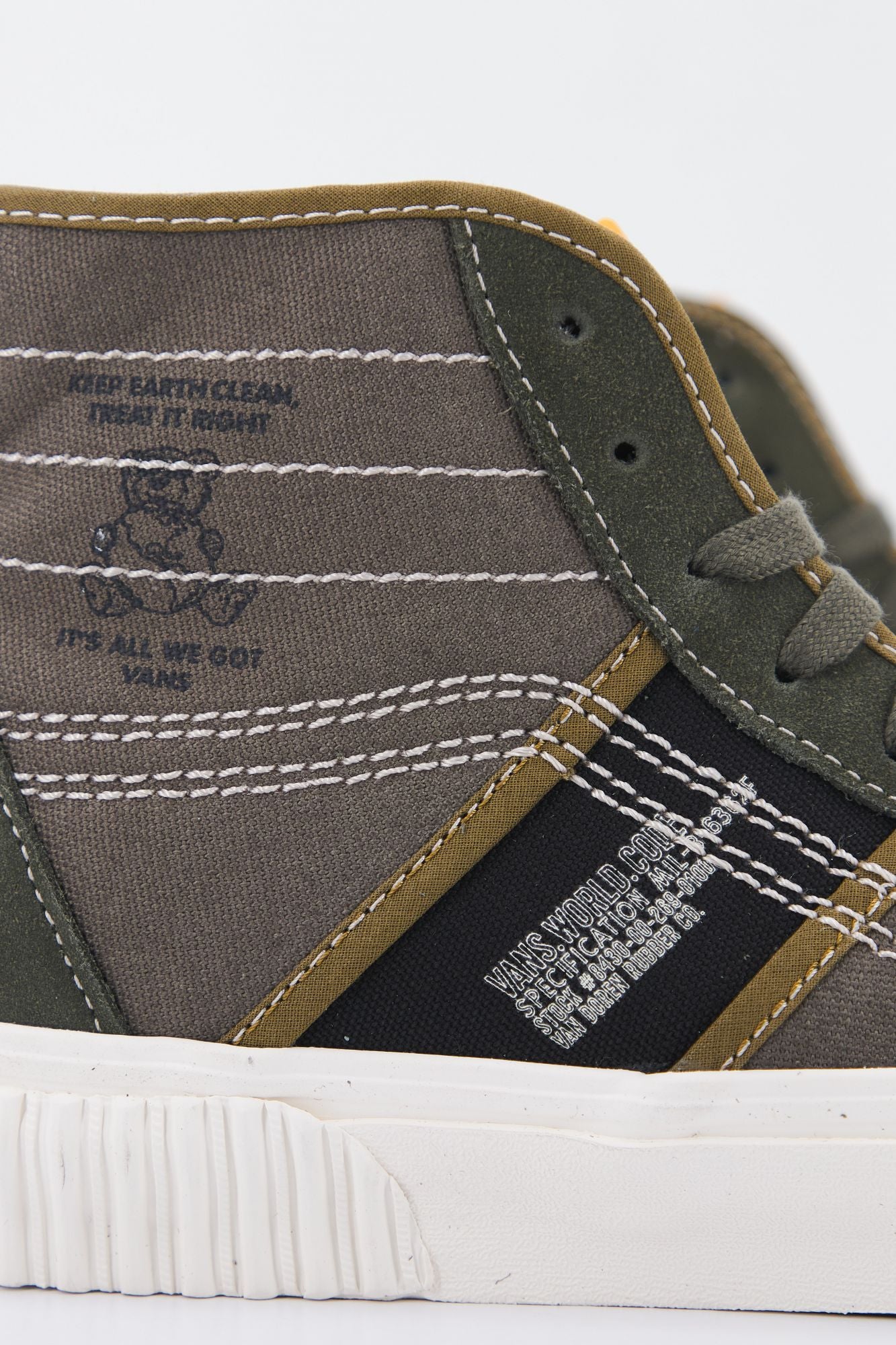 VANS UA SK8-HI GYM ISSUE en color VERDE (4)