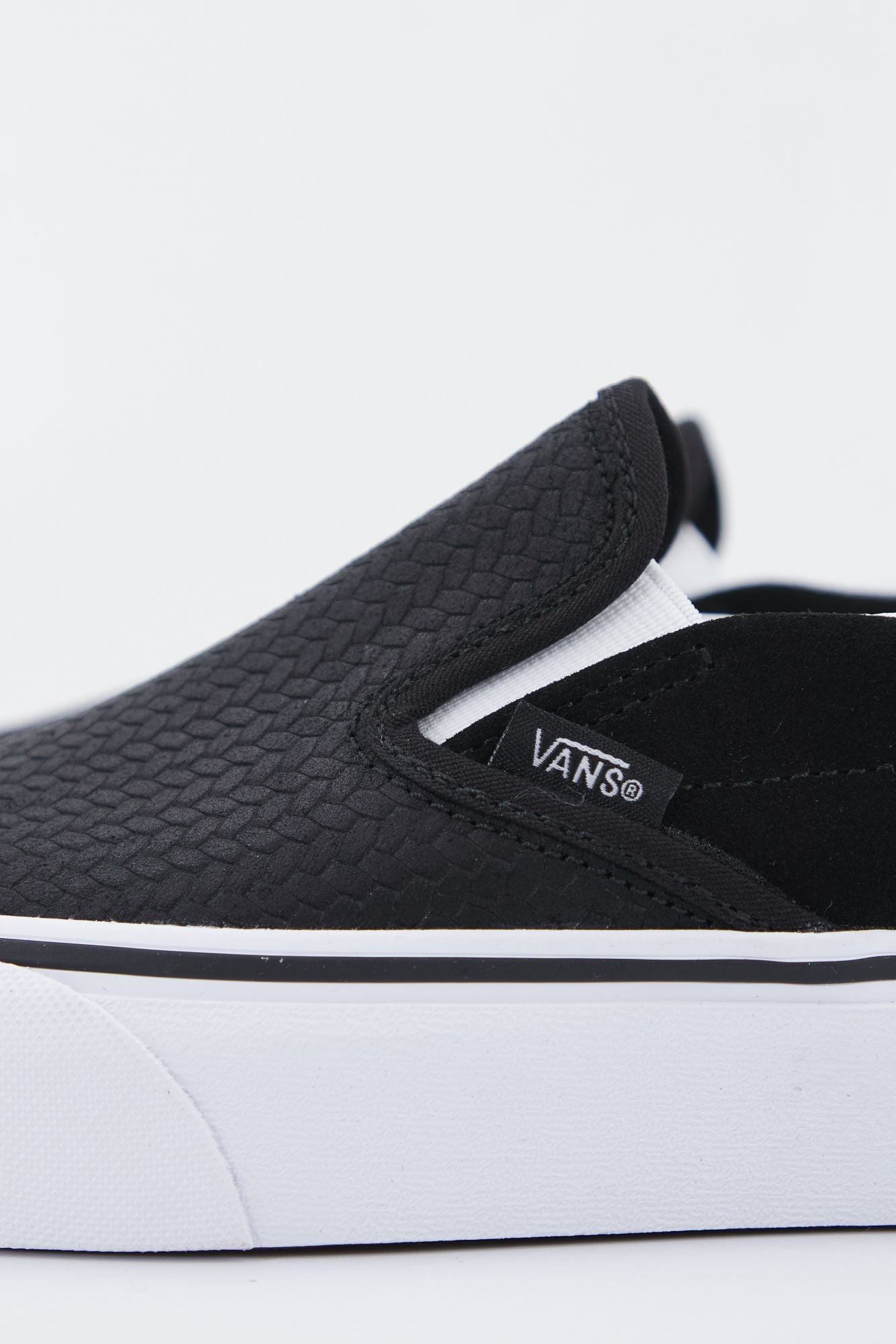 VANS UA CLASSIC SLIP-ON PLA en color NEGRO (4)