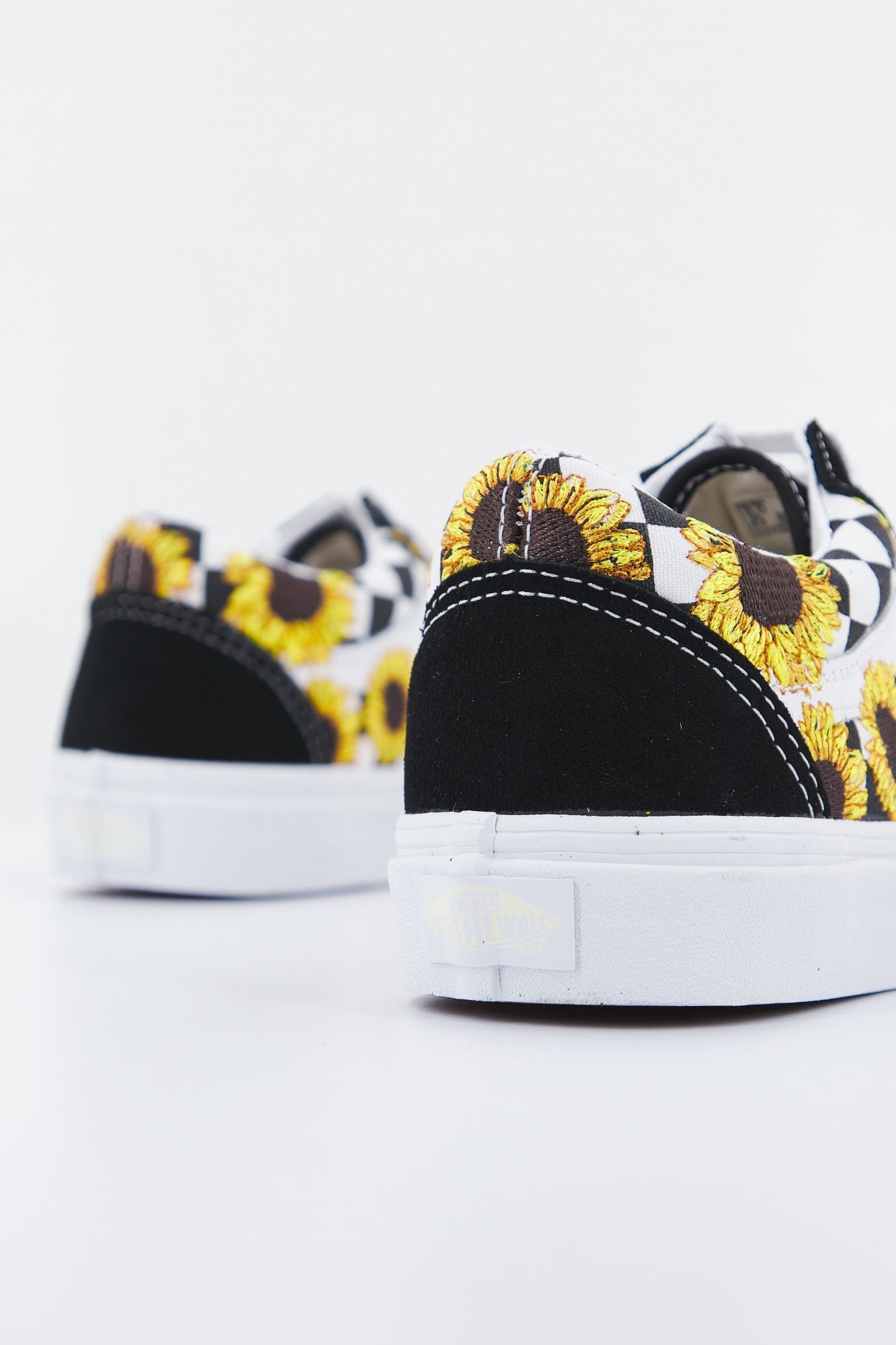 VANS UA OLD SKOOL en color NEGRO (3)