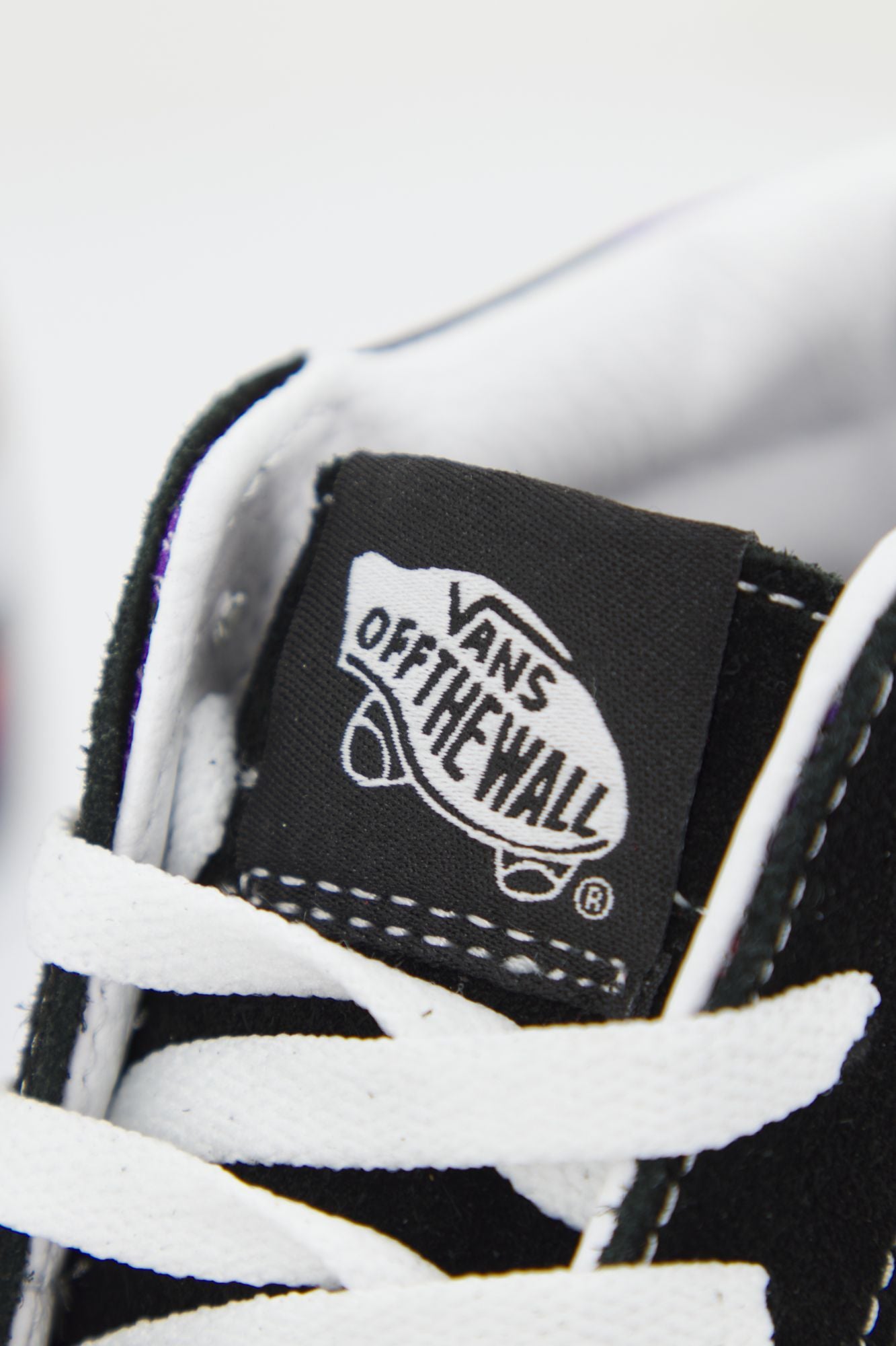 VANS UA SK8-HI en color NEGRO (4)