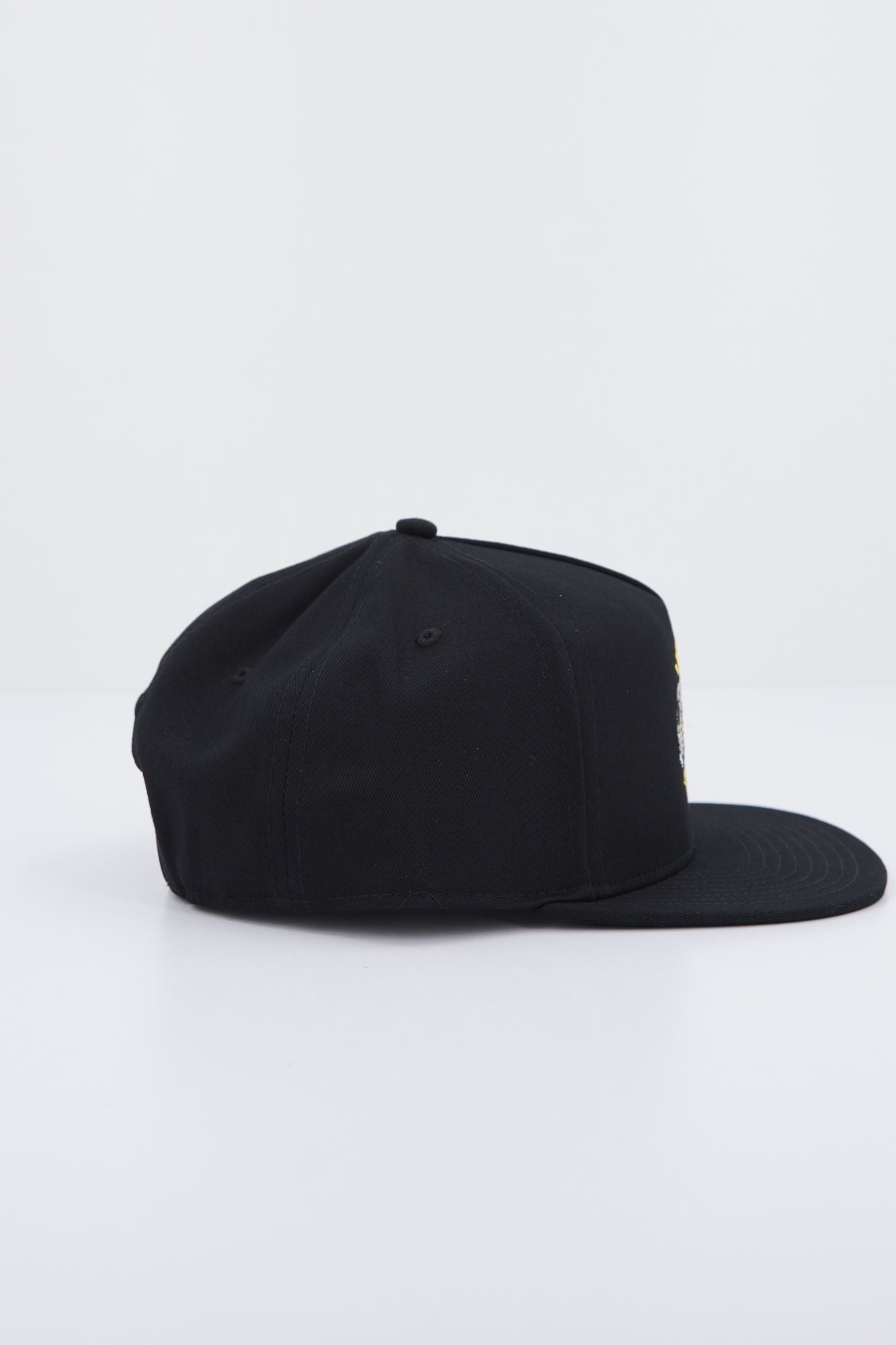 VANS DRAIN EM DRY SNAPBACK en color NEGRO (2)