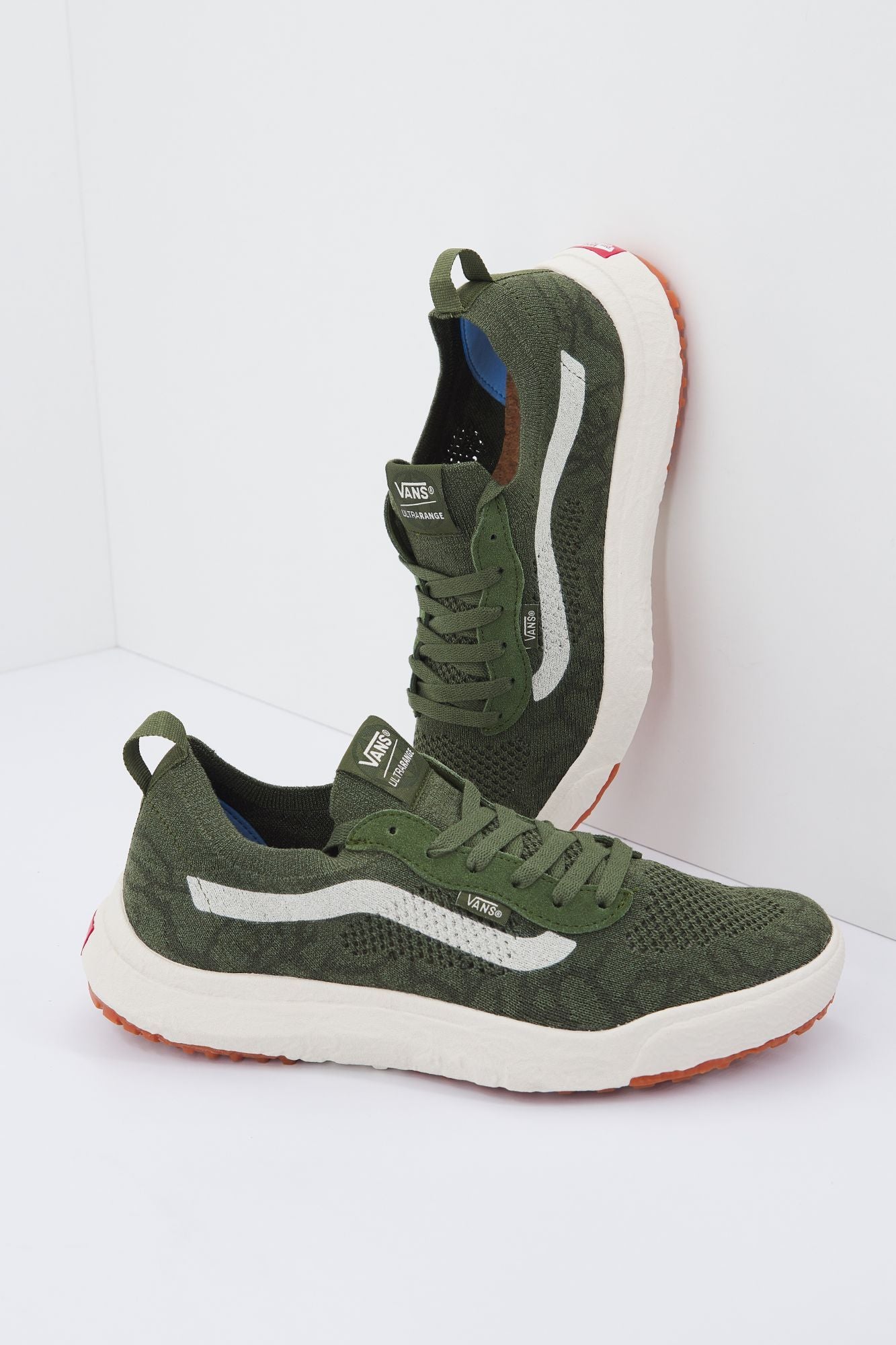 VANS UA ULTRARANGE en color VERDE (1)