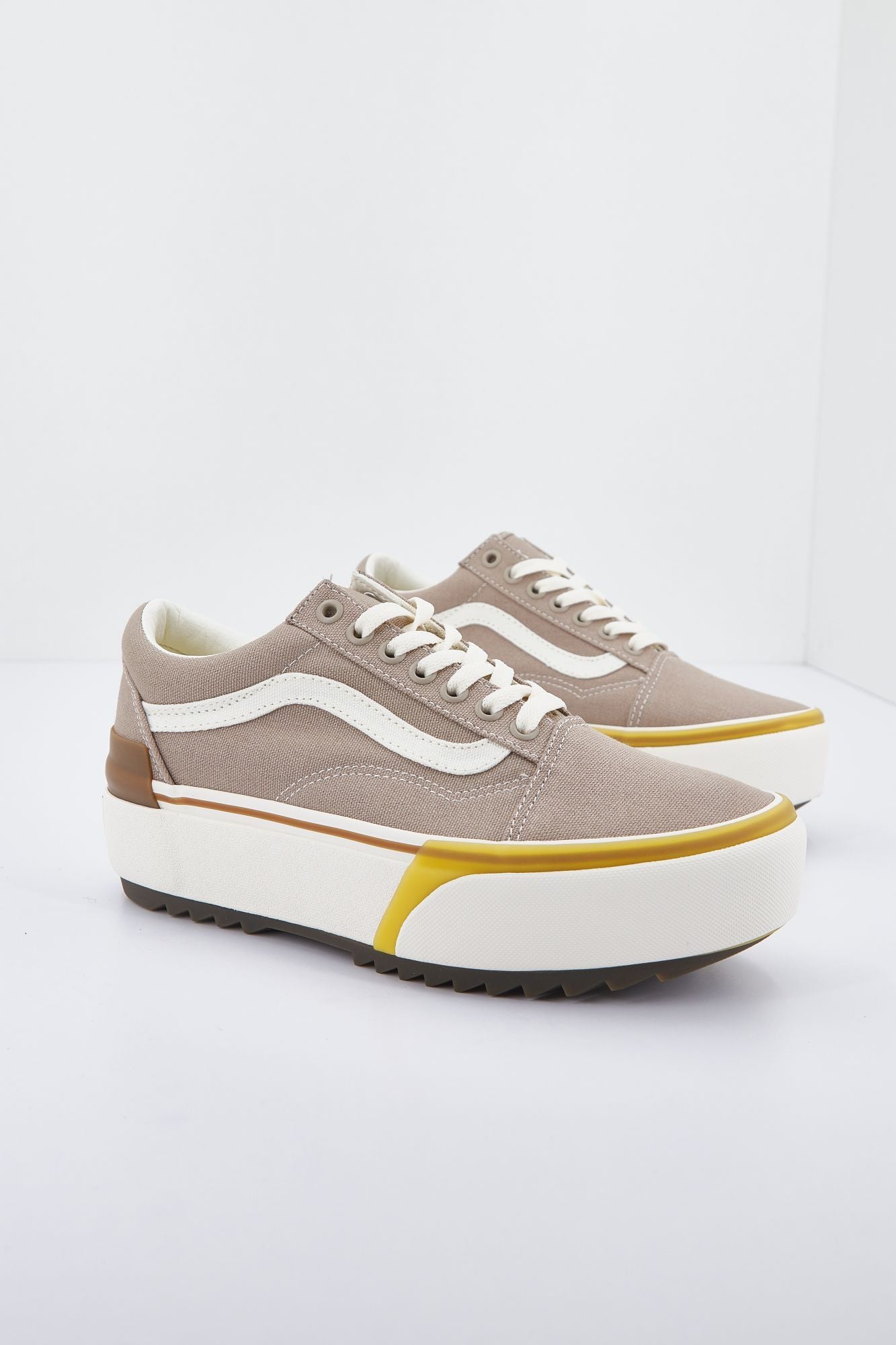 VANS OLD SKOOL STACKED en color BEIS (1)