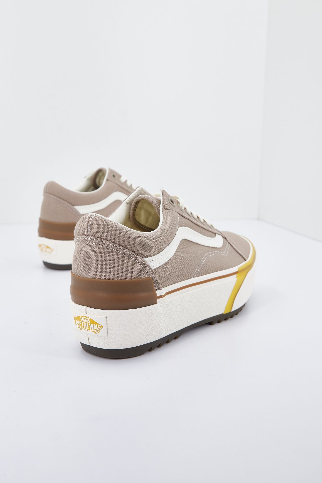 VANS OLD SKOOL STACKED en color BEIS (3)