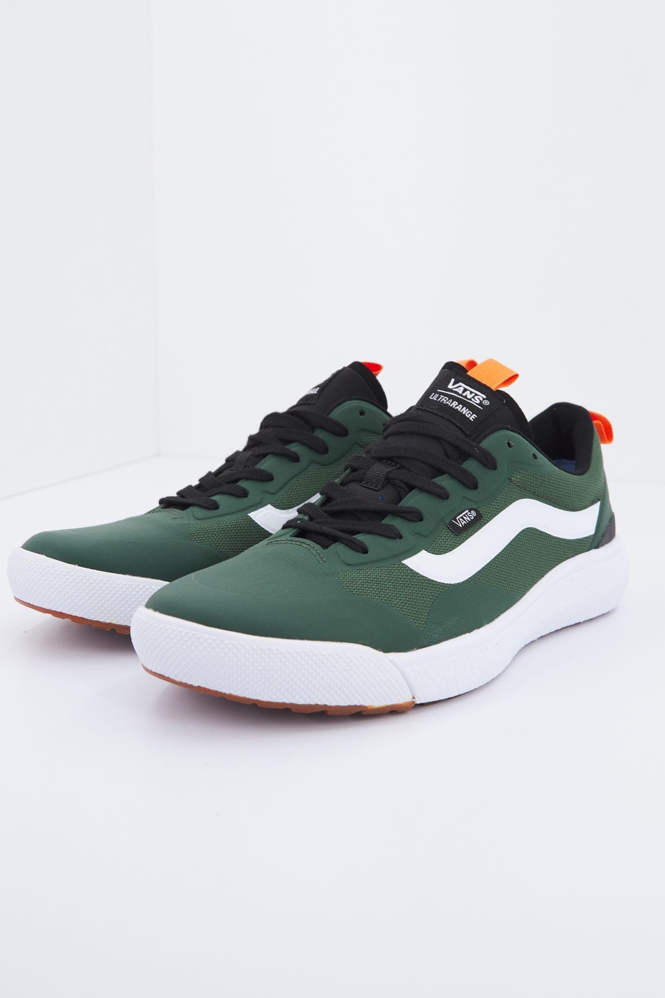 VANS UA ULTRARANGE en color VERDE (1)