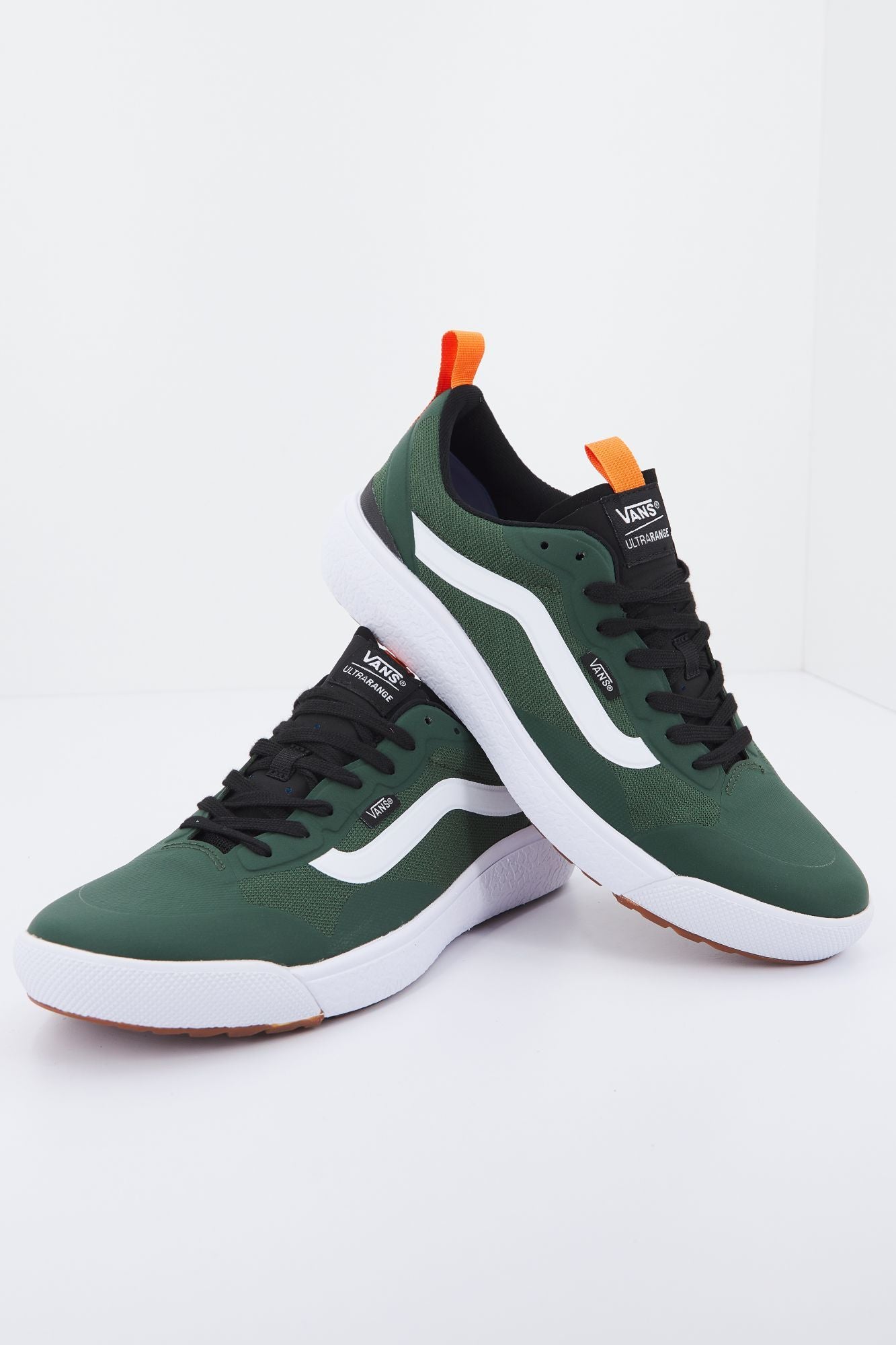 VANS UA ULTRARANGE en color VERDE (3)