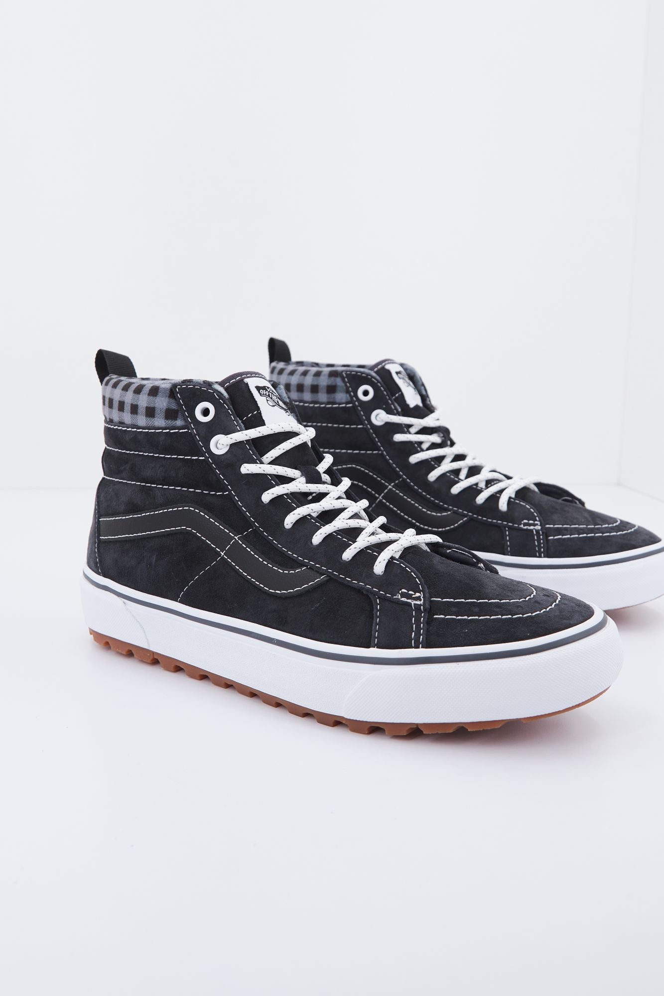 VANS UA SK8-HI en color GRIS (1)