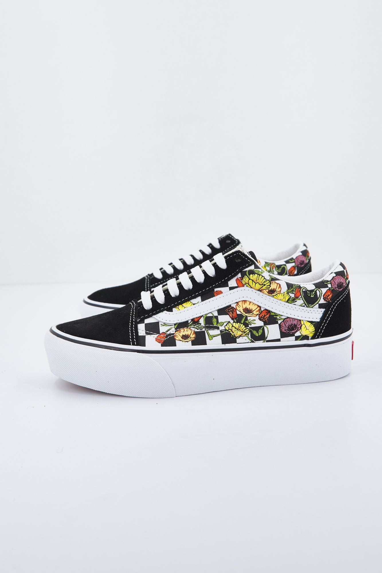 VANS UA OLD SKOOL en color FLORAL (1)