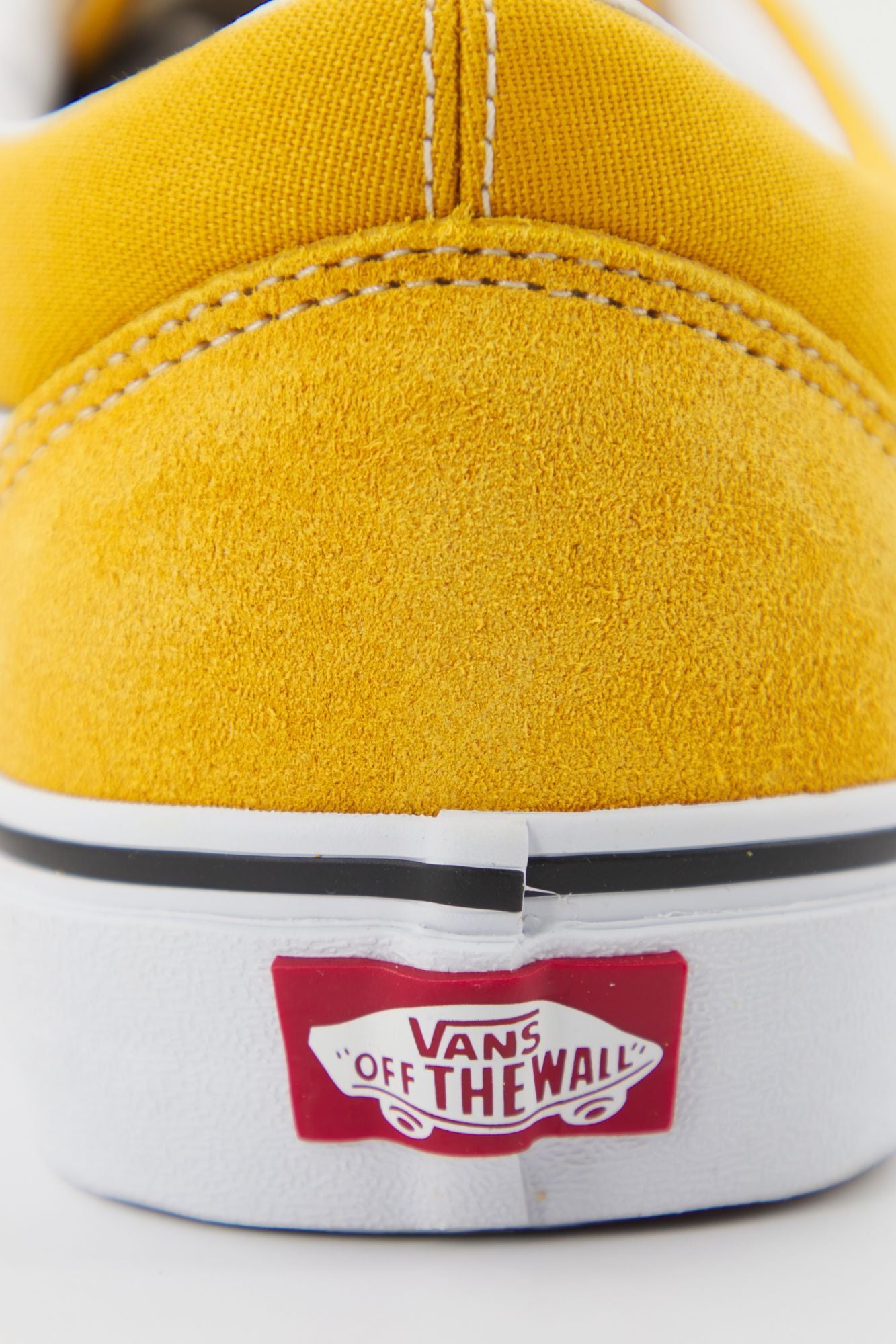 VANS UA OLD SKOOL en color AMARILLO (4)