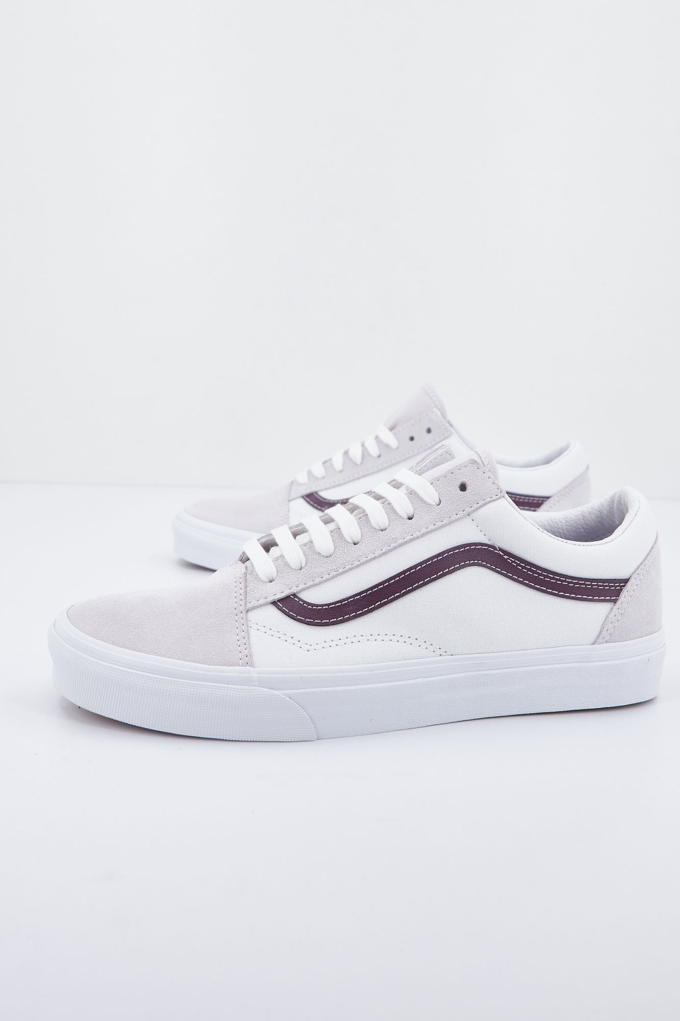 VANS UA OLD SKOOL en color BEIS (1)