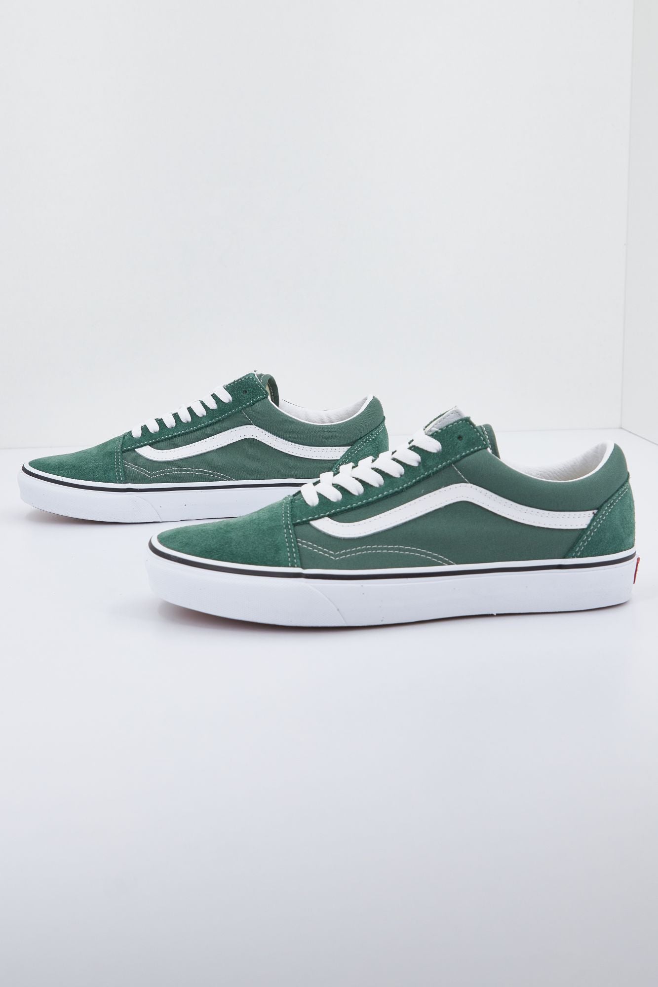 VANS UA OLD SKOOL en color VERDE (2)