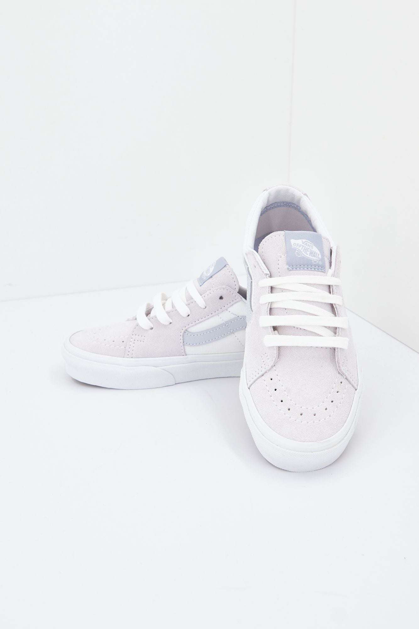 VANS UA SK8-LOW en color BLANCO (2)