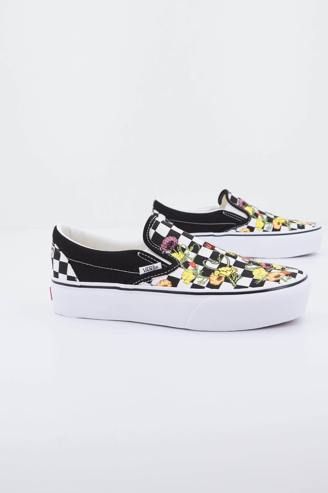 VANS UA CLASSIC SLIP-ON PLA en color FLORAL (2)