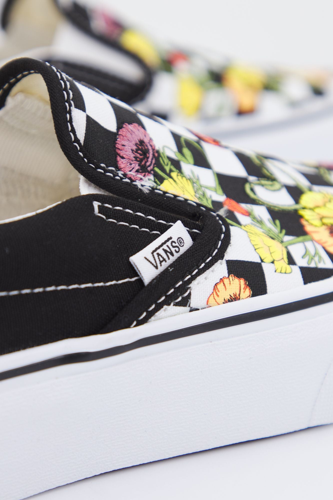 VANS UA CLASSIC SLIP-ON PLA en color FLORAL (4)