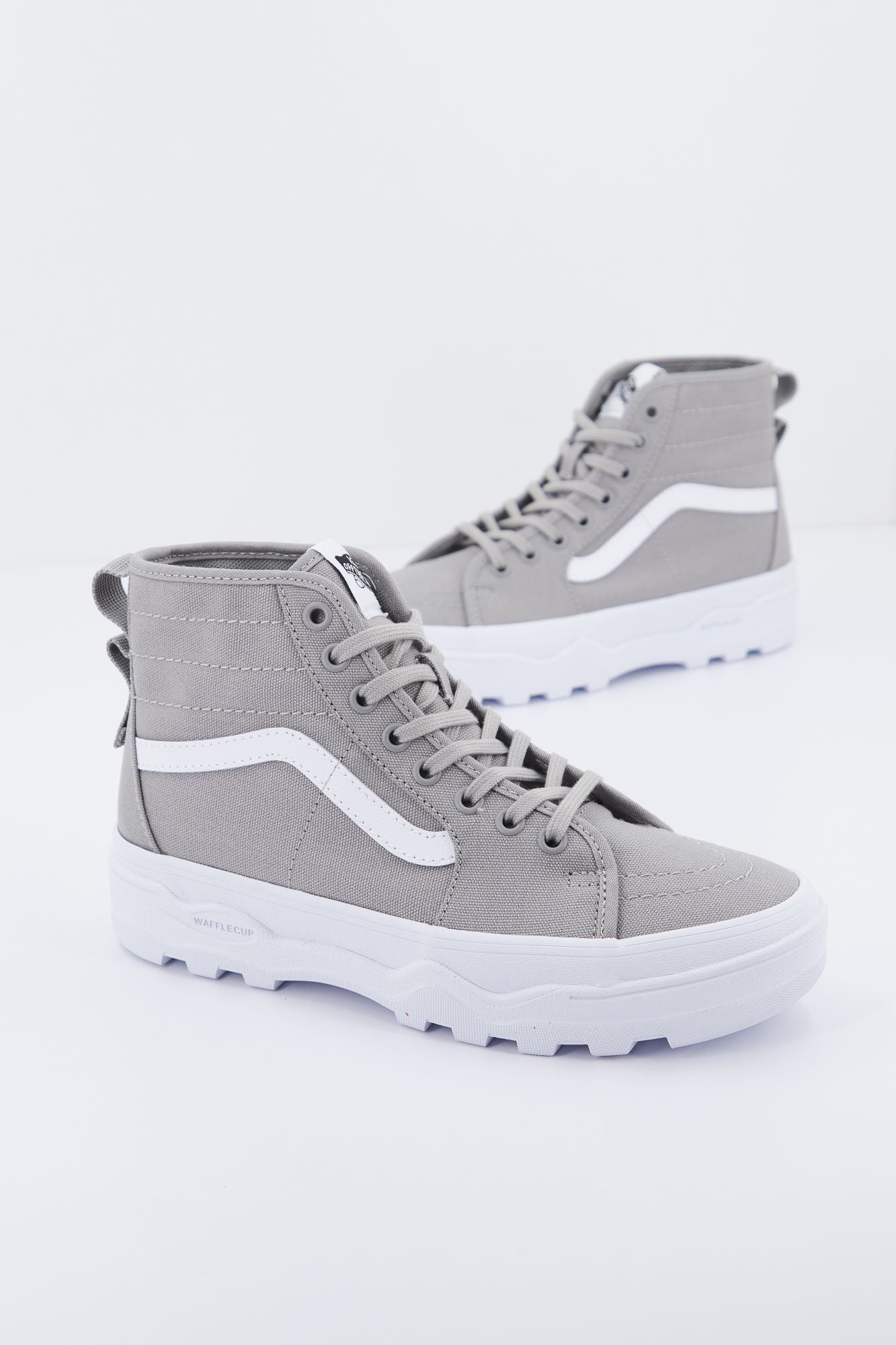 VANS UA SENTRY SK8-HI en color GRIS (1)