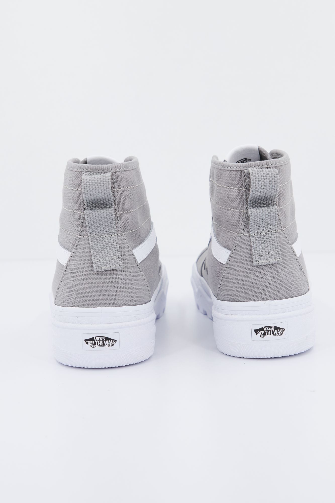 VANS UA SENTRY SK8-HI en color GRIS (2)