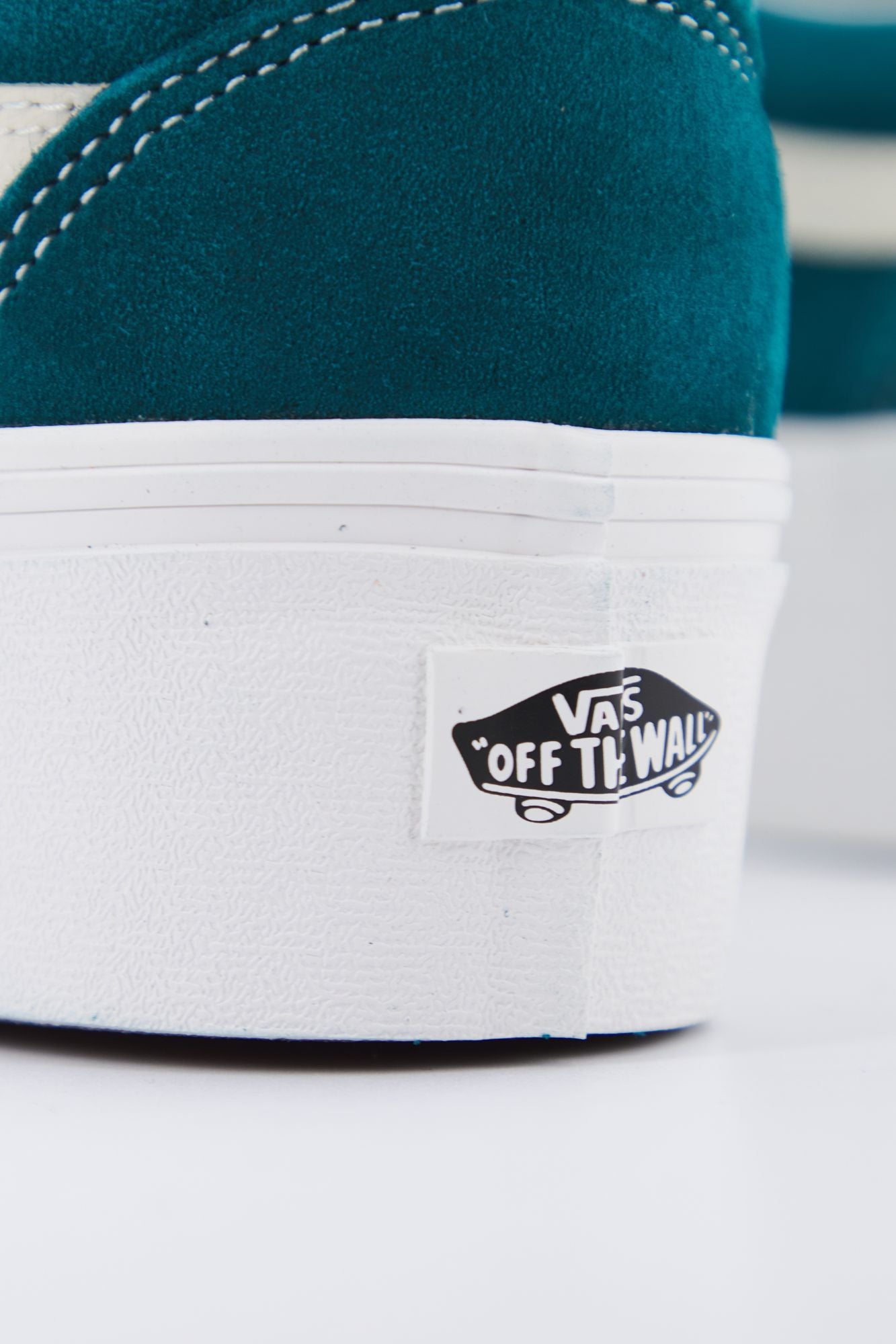 VANS UA OLD SKOOL en color VERDE (4)