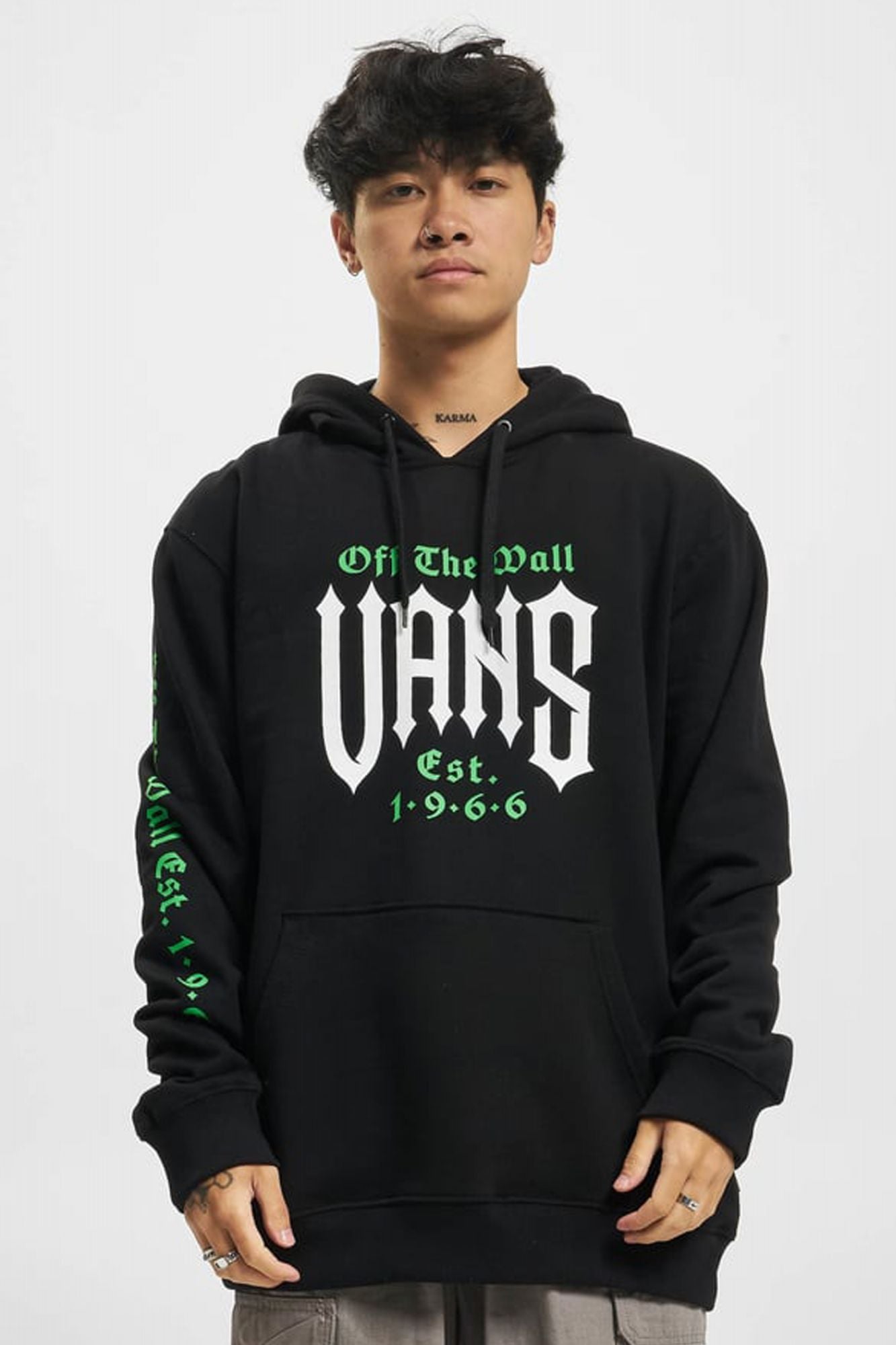 VANS EYES IN THE DARK en color NEGRO (1)