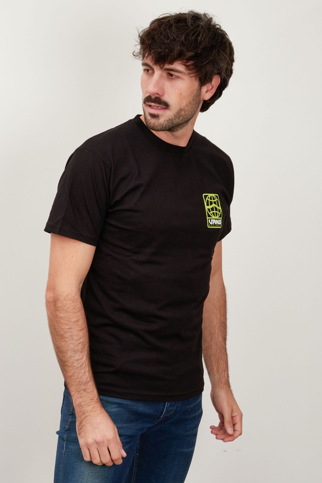 VANS VANS WORLDWIDE en color NEGRO (2)