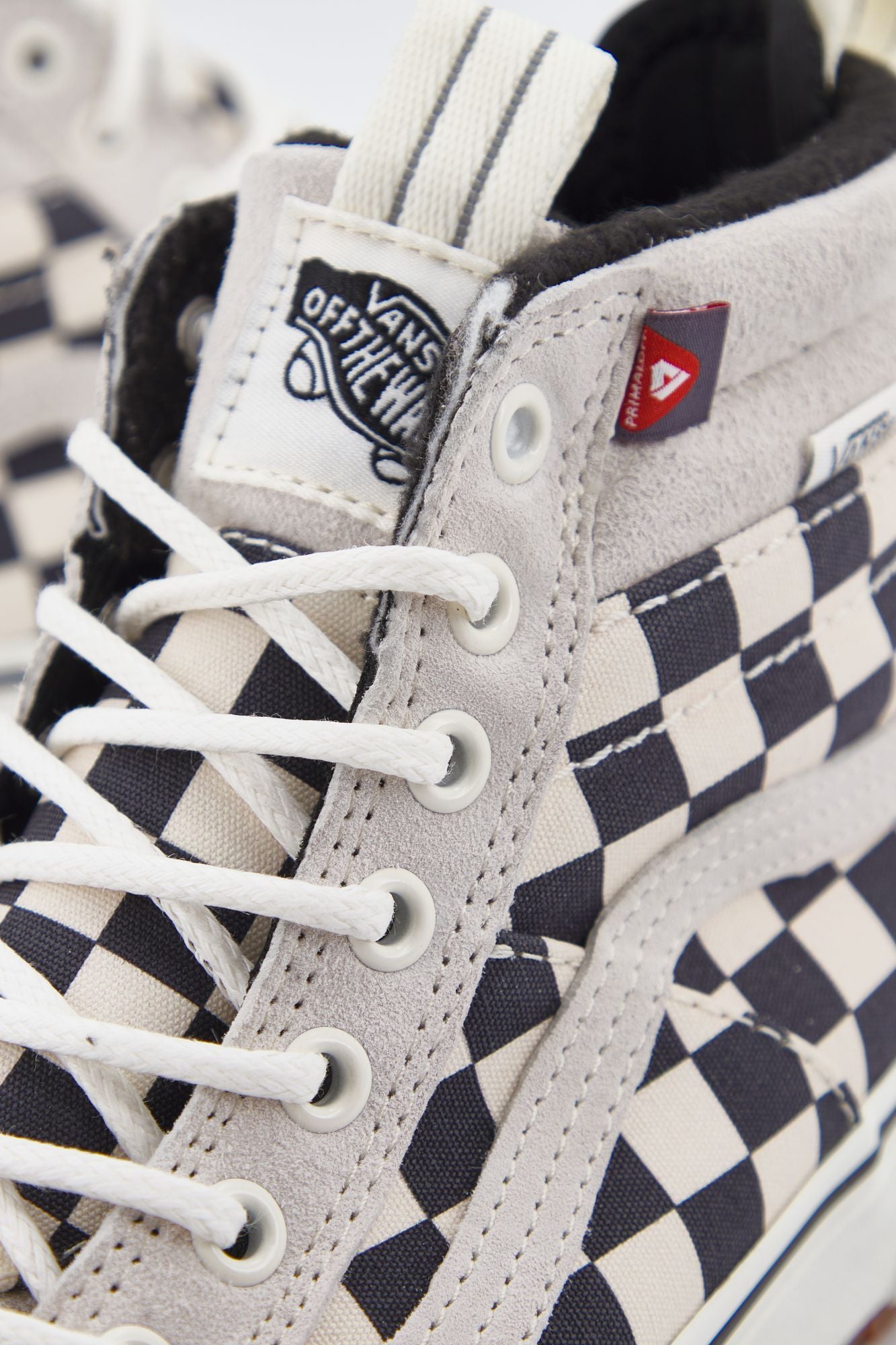 VANS UA SK8-HI MTE-2 en color BEIS (4)