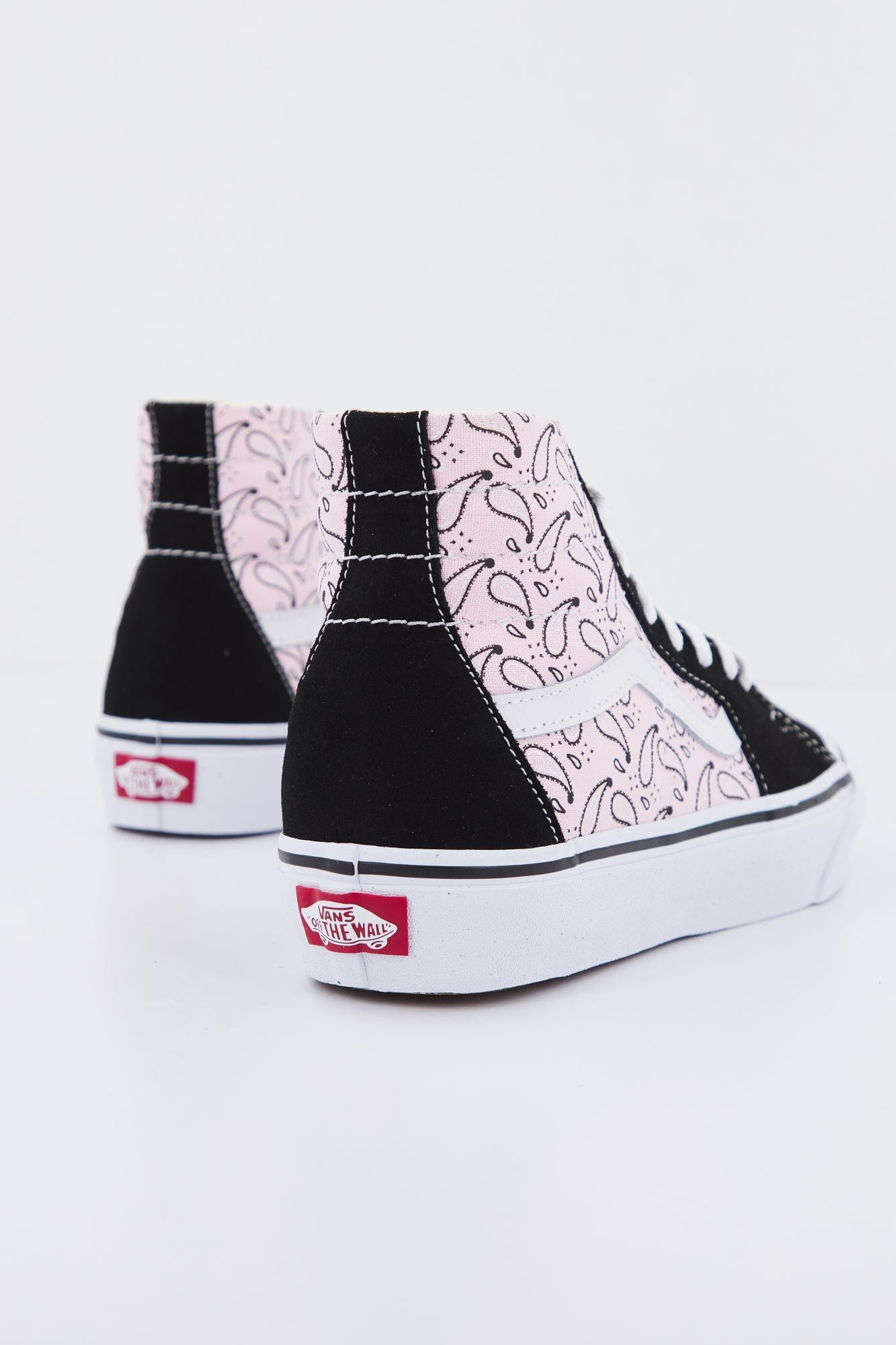 VANS UA SK8-HI en color NEGRO (3)