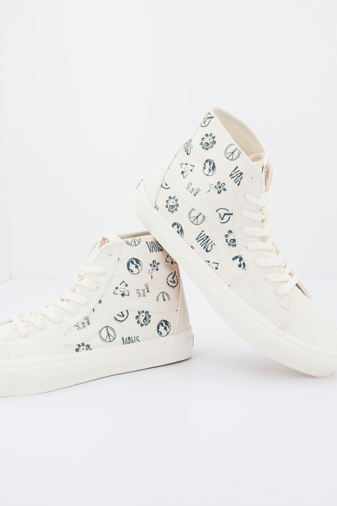 VANS UA SK8-HI en color BLANCO (3)