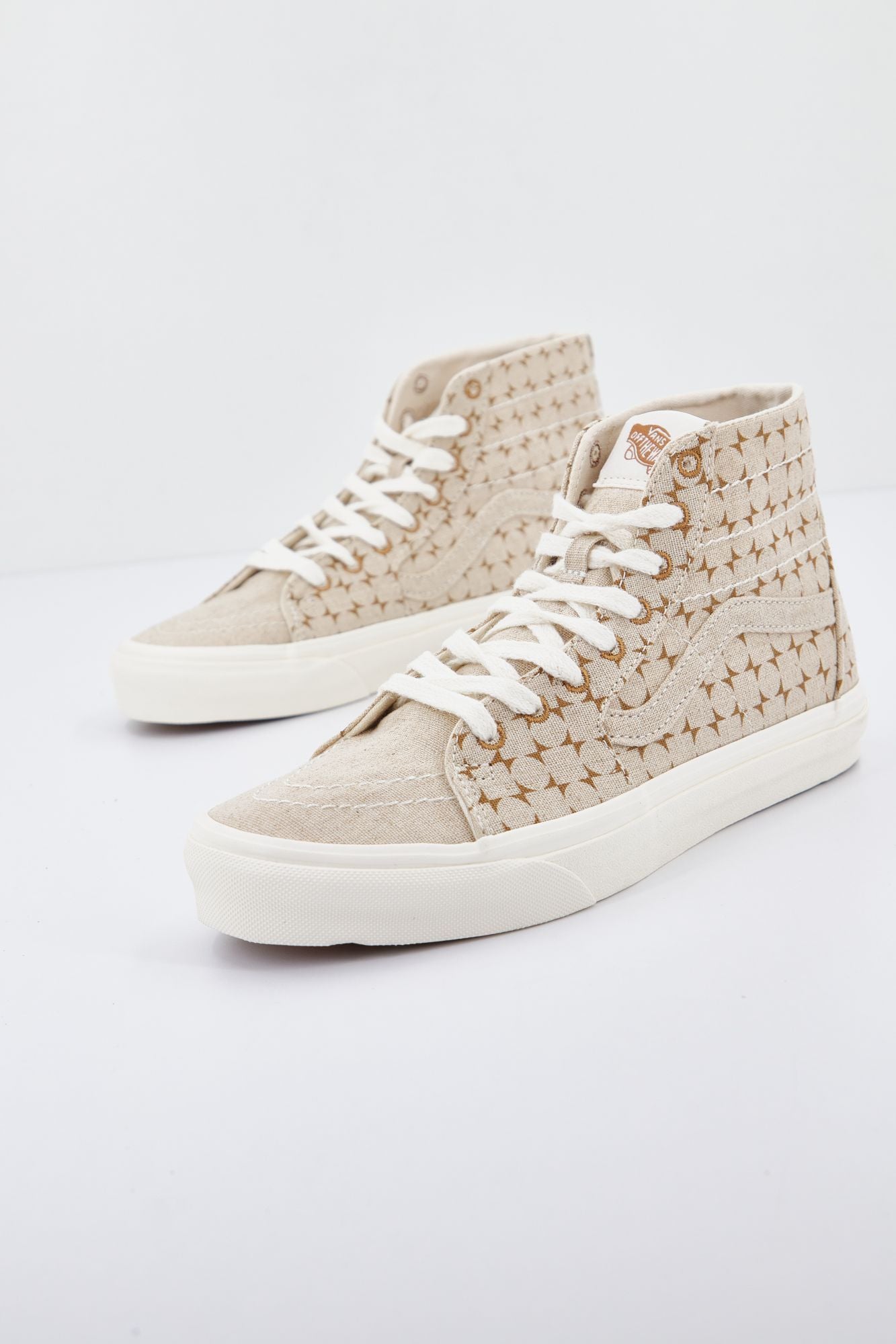 VANS UA SK8-HI en color BEIS (2)