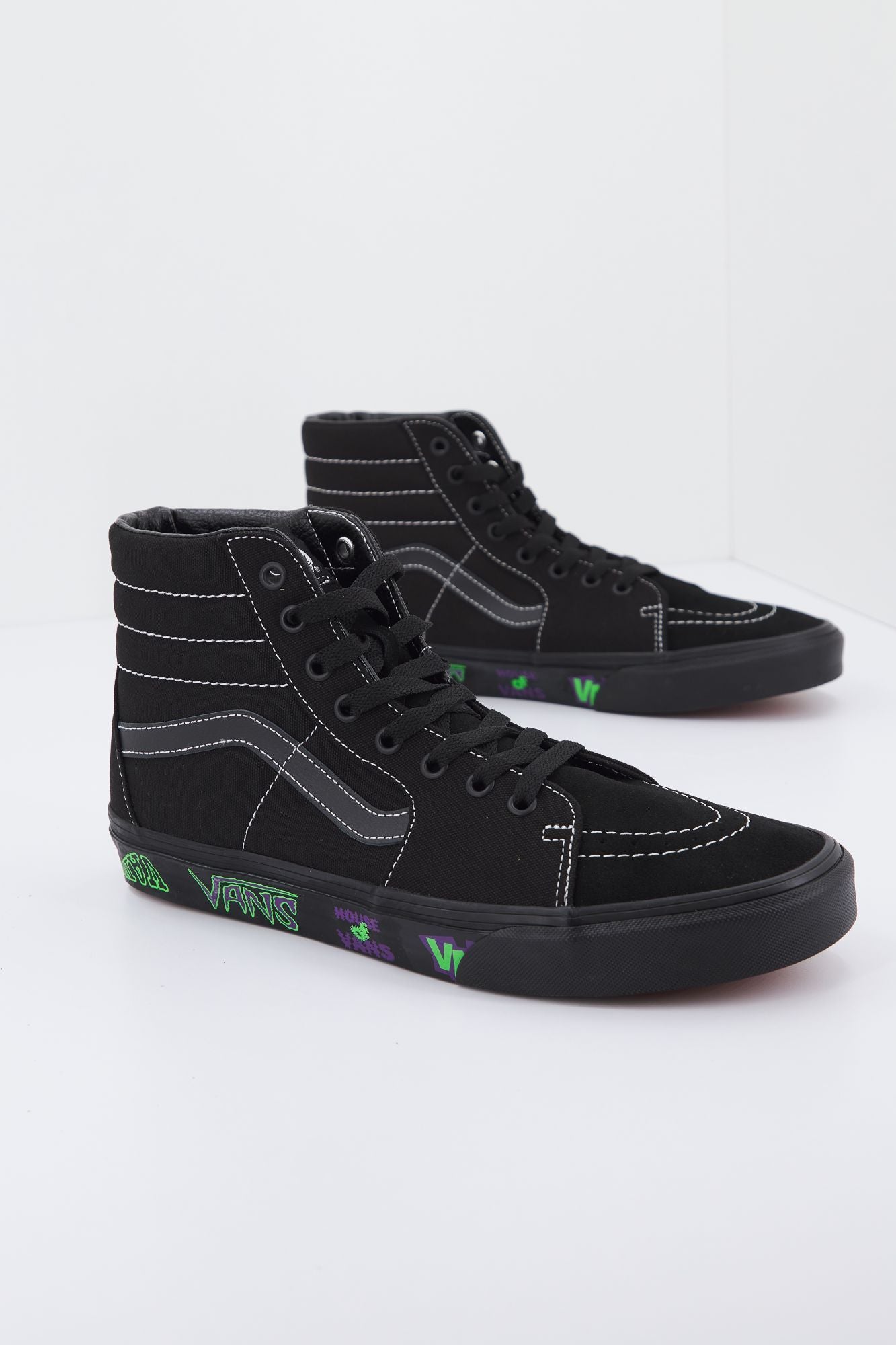 VANS UA SK8-HI en color NEGRO (1)