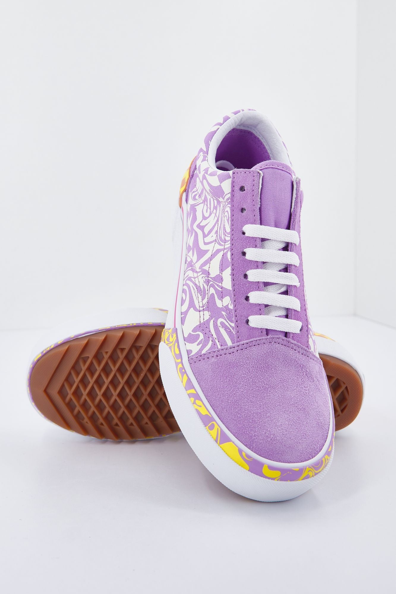 VANS UA OLD SKOOL en color VIOLETA (4)