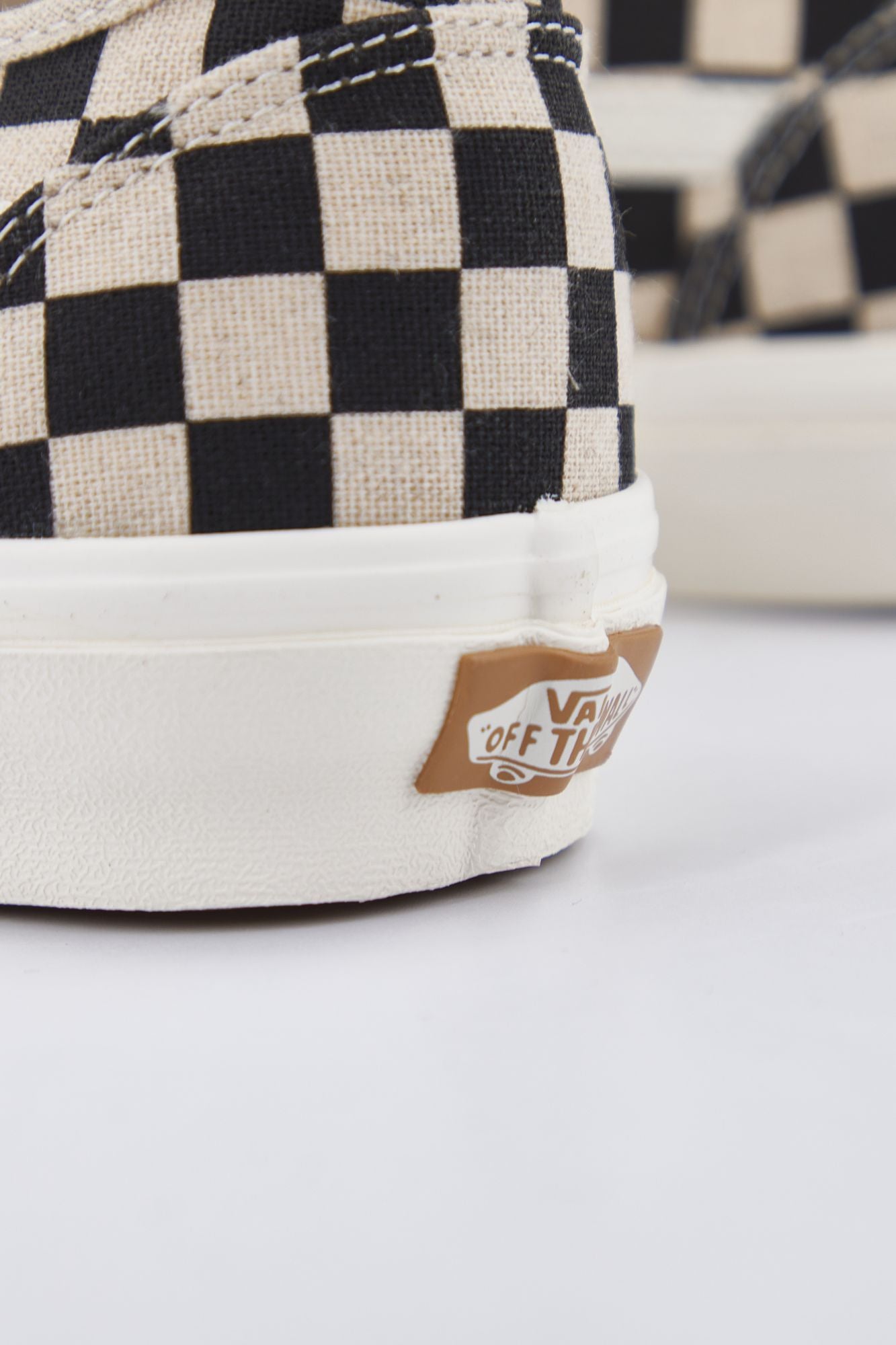 VANS UA OLD SKOOL en color NUDE (4)