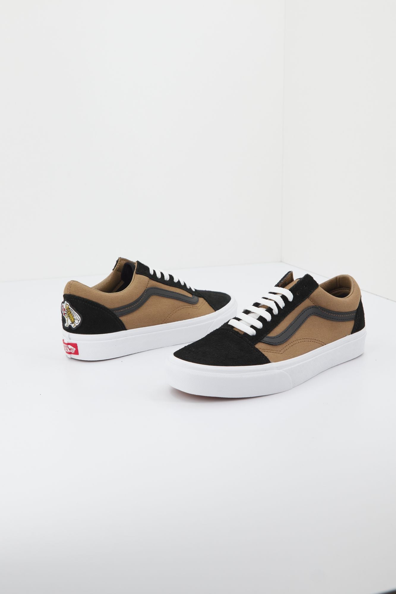 VANS UA OLD SKOOL en color MARRON (4)