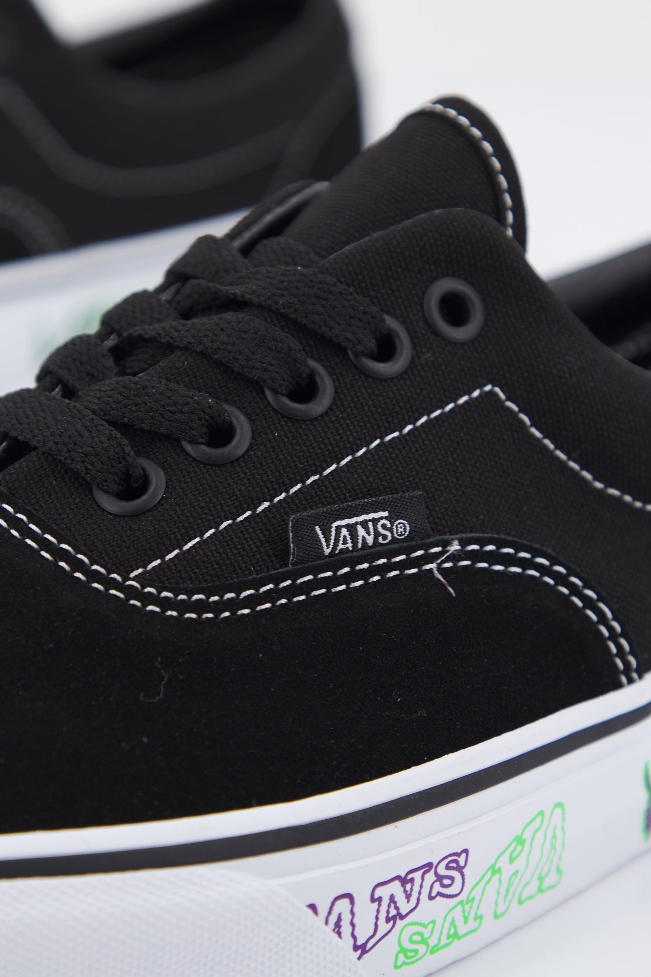 VANS UA ERA en color NEGRO (3)