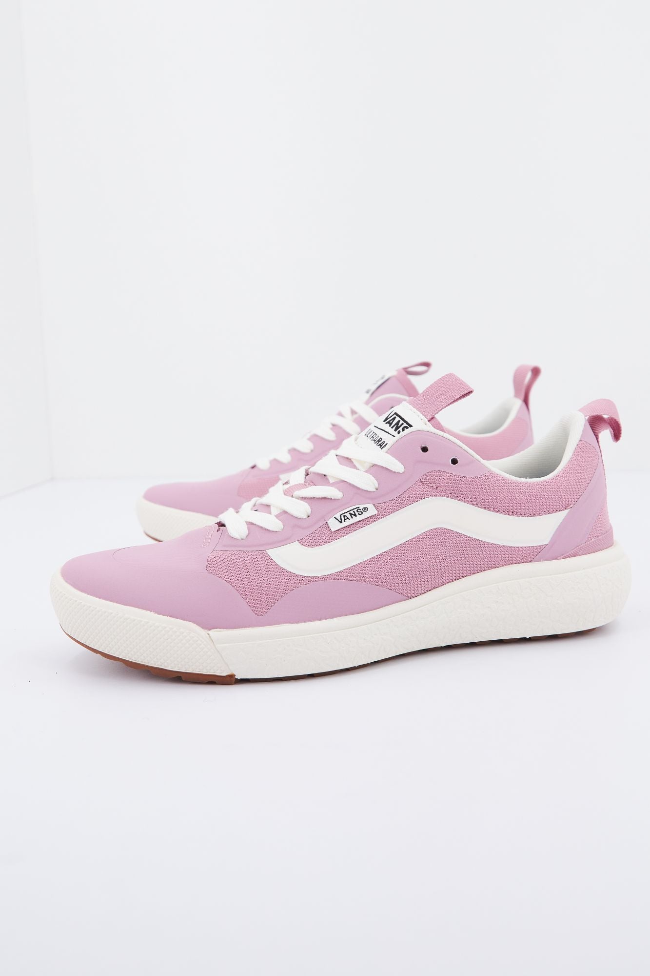 VANS UA ULTRARANGE en color ROSA (1)